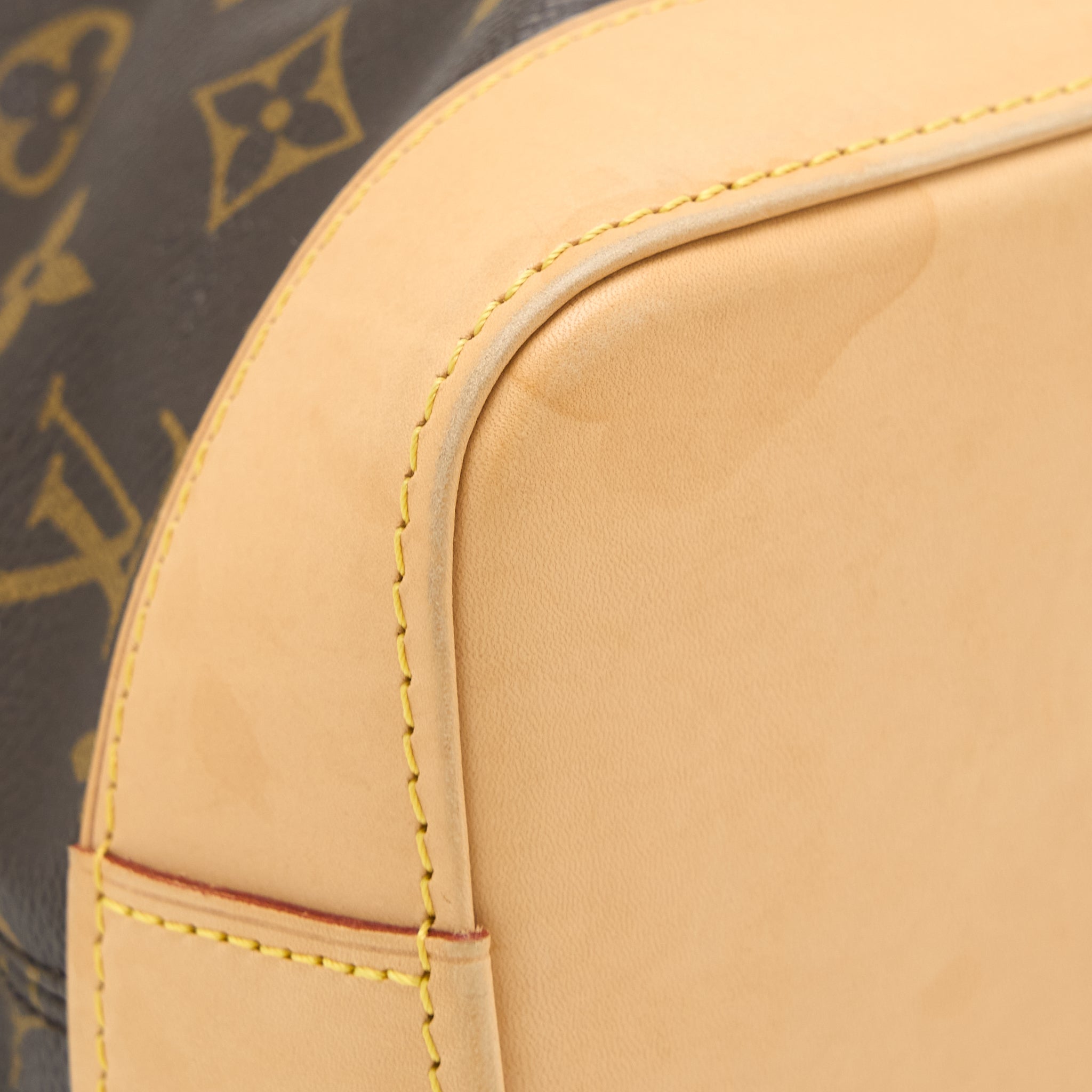 LOUIS VUITTON LOCKIT HORIZONTAL MONOGRAM CANVAS GHW