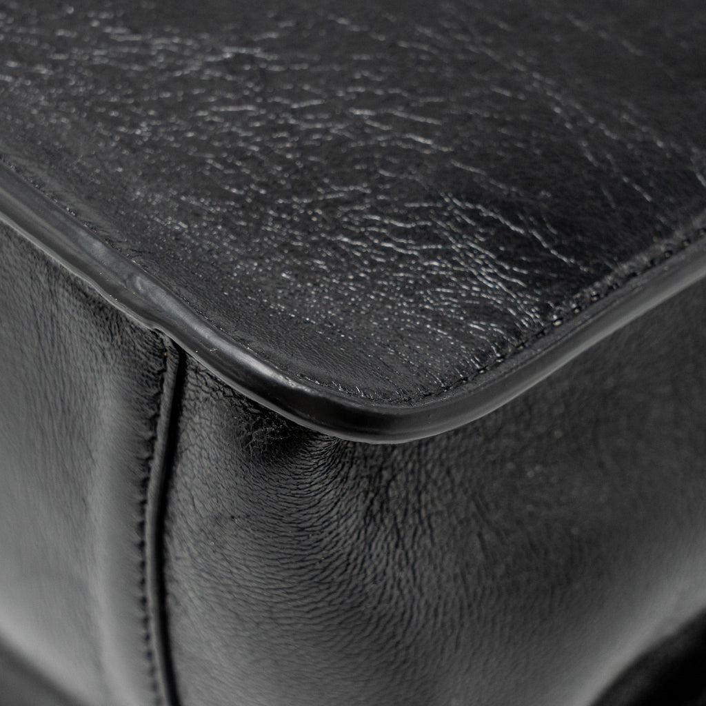 FENDI KAN U SHOULDER BAG LEATHER BLACK GHW