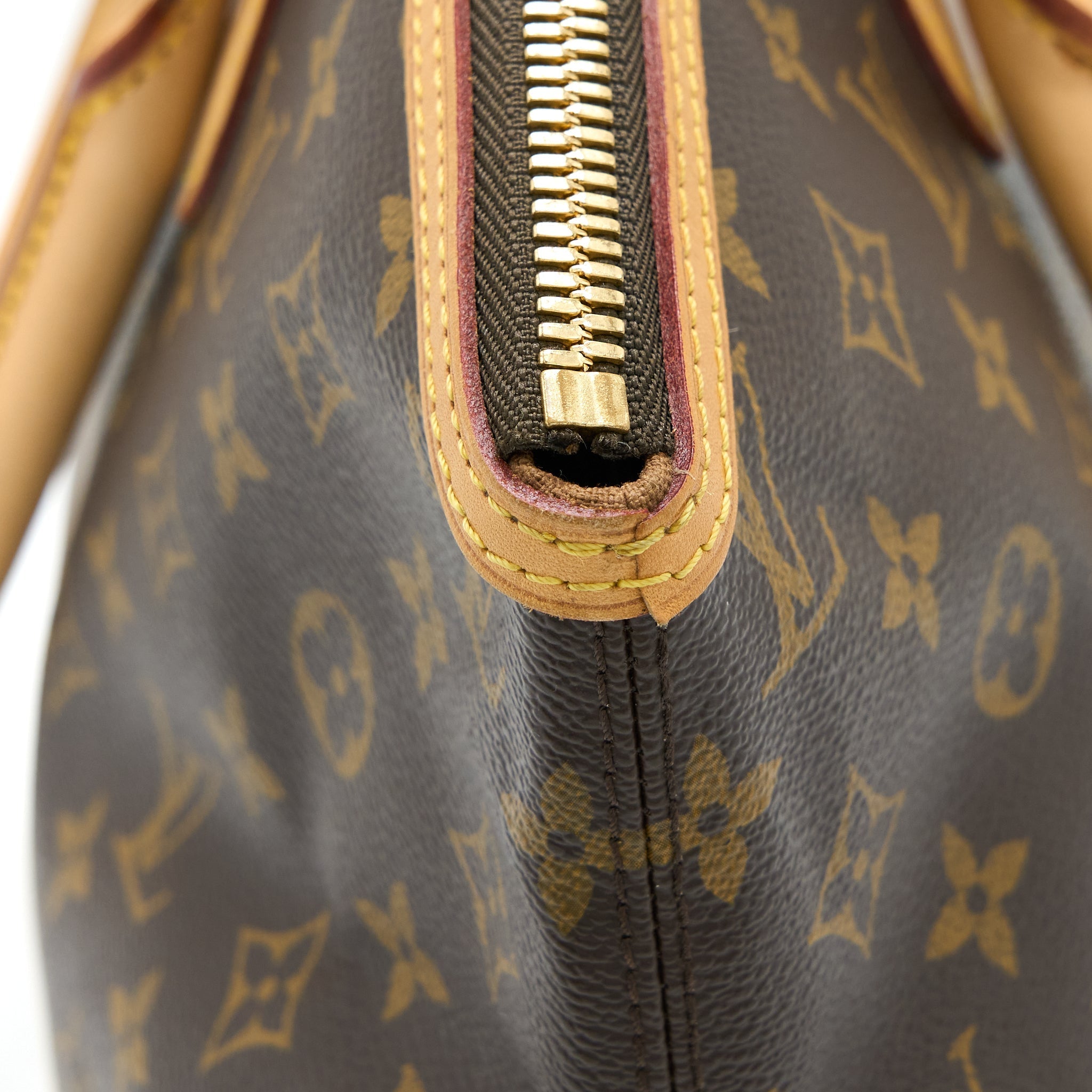 LOUIS VUITTON LOCKIT HORIZONTAL MONOGRAM CANVAS GHW
