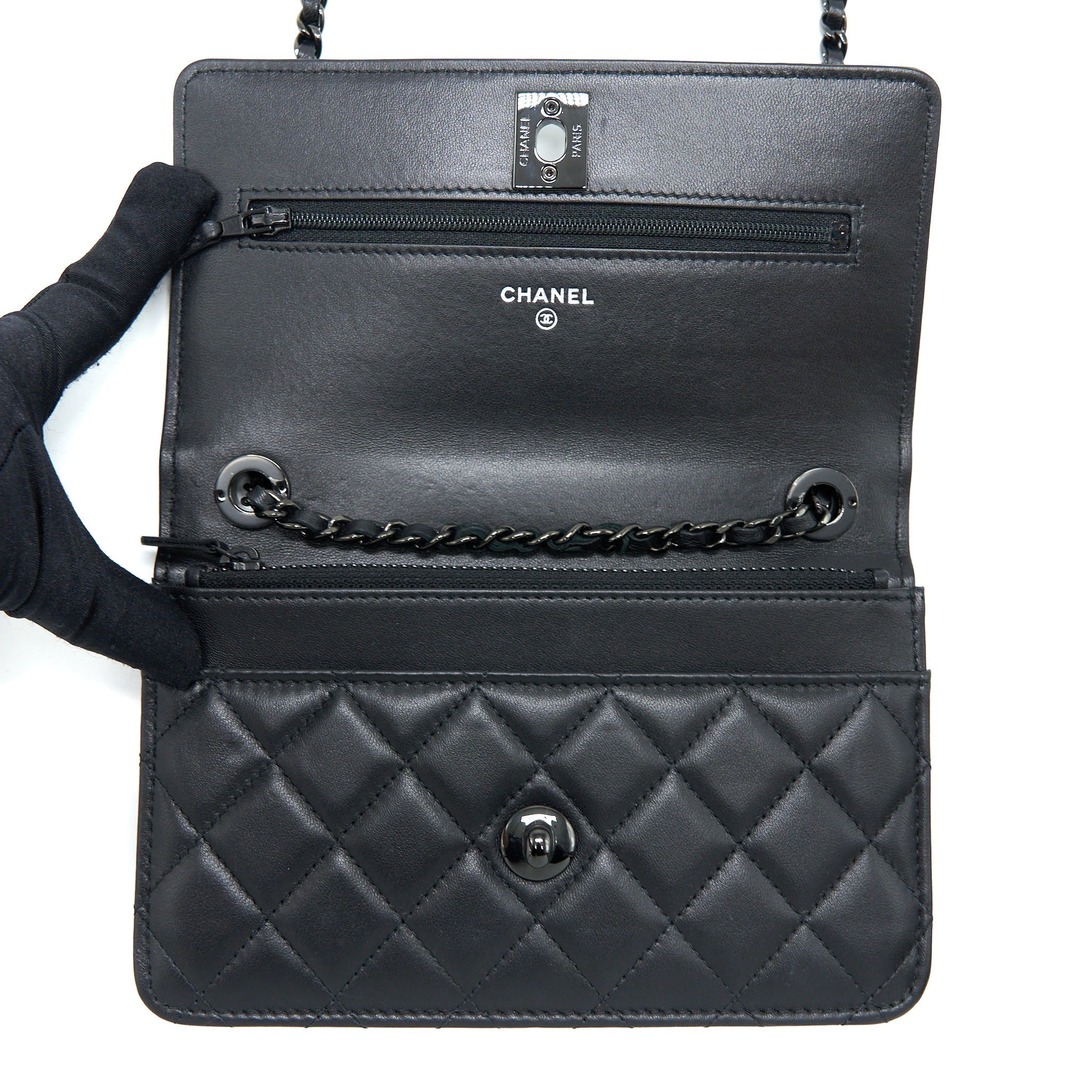 CHANEL TRENDY CC WALLET ON CHAIN LAMBSKIN SO BLACK WITH BLACK HARDWARE (MICROCHIP)