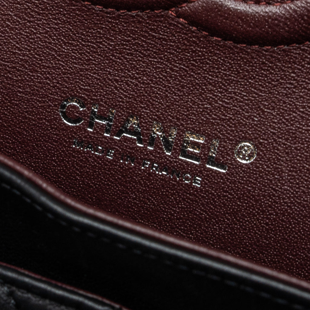 CHANEL MEDIUM CLASSIC DOUBLE FLAP BAG LAMBSKIN BLACK SHW