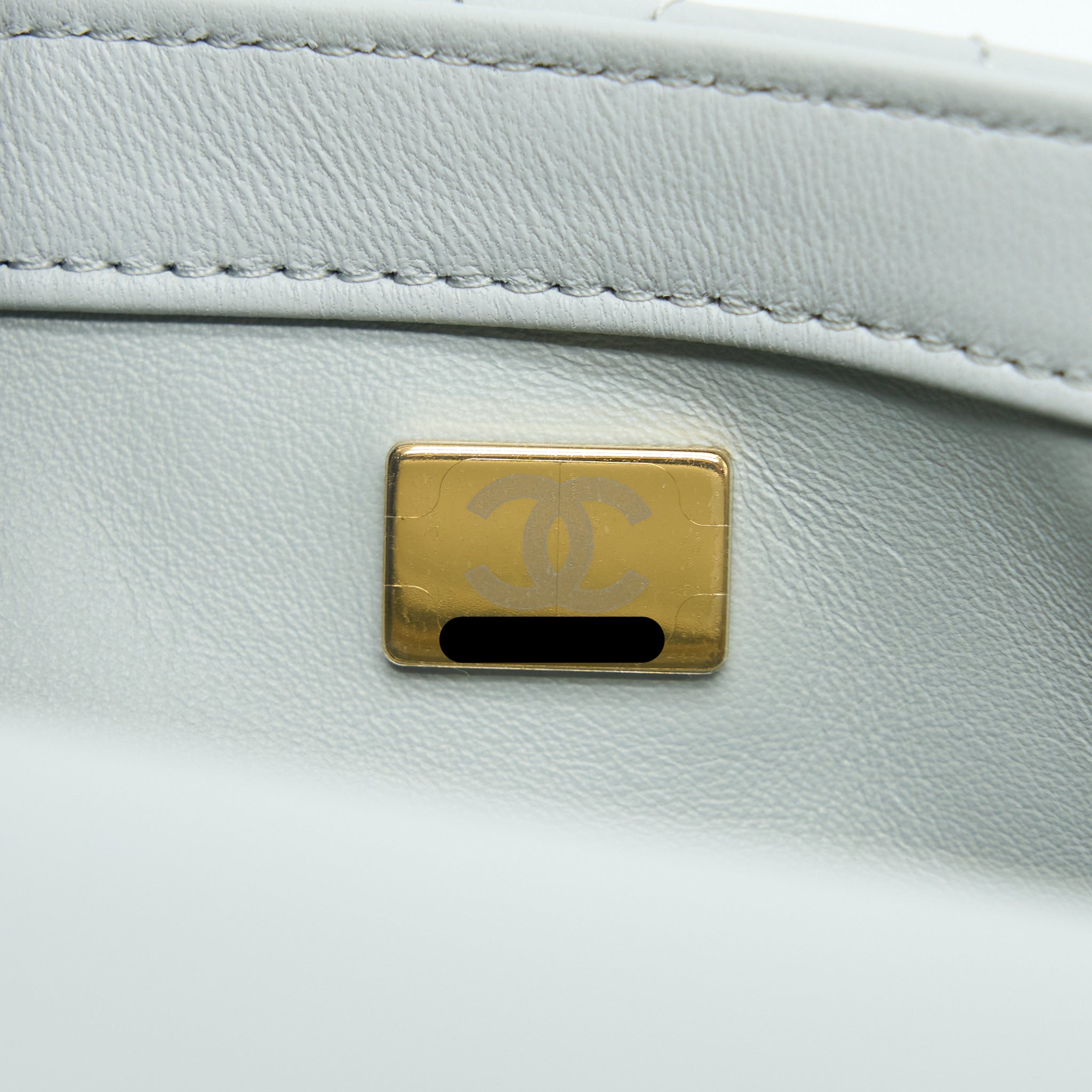 CHANEL 23C PEARL CRUSH MINI SQUARE LAMBSKIN LIGHT GREY GHW (MICROCHIP)
