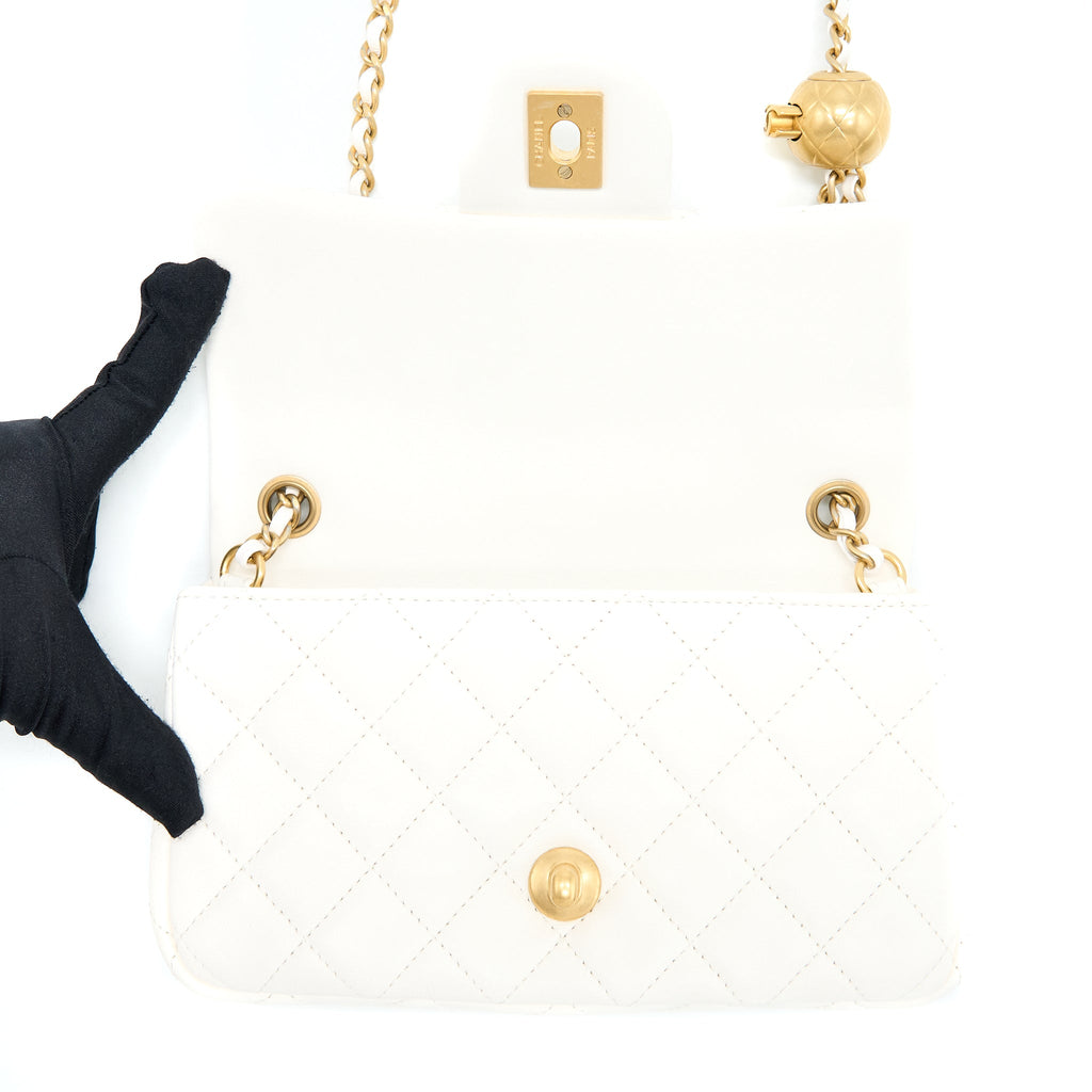 CHANEL PEARL CRUSH MINI RECTANGULAR LAMBSKIN WHITE GHW (MICROCHIP)