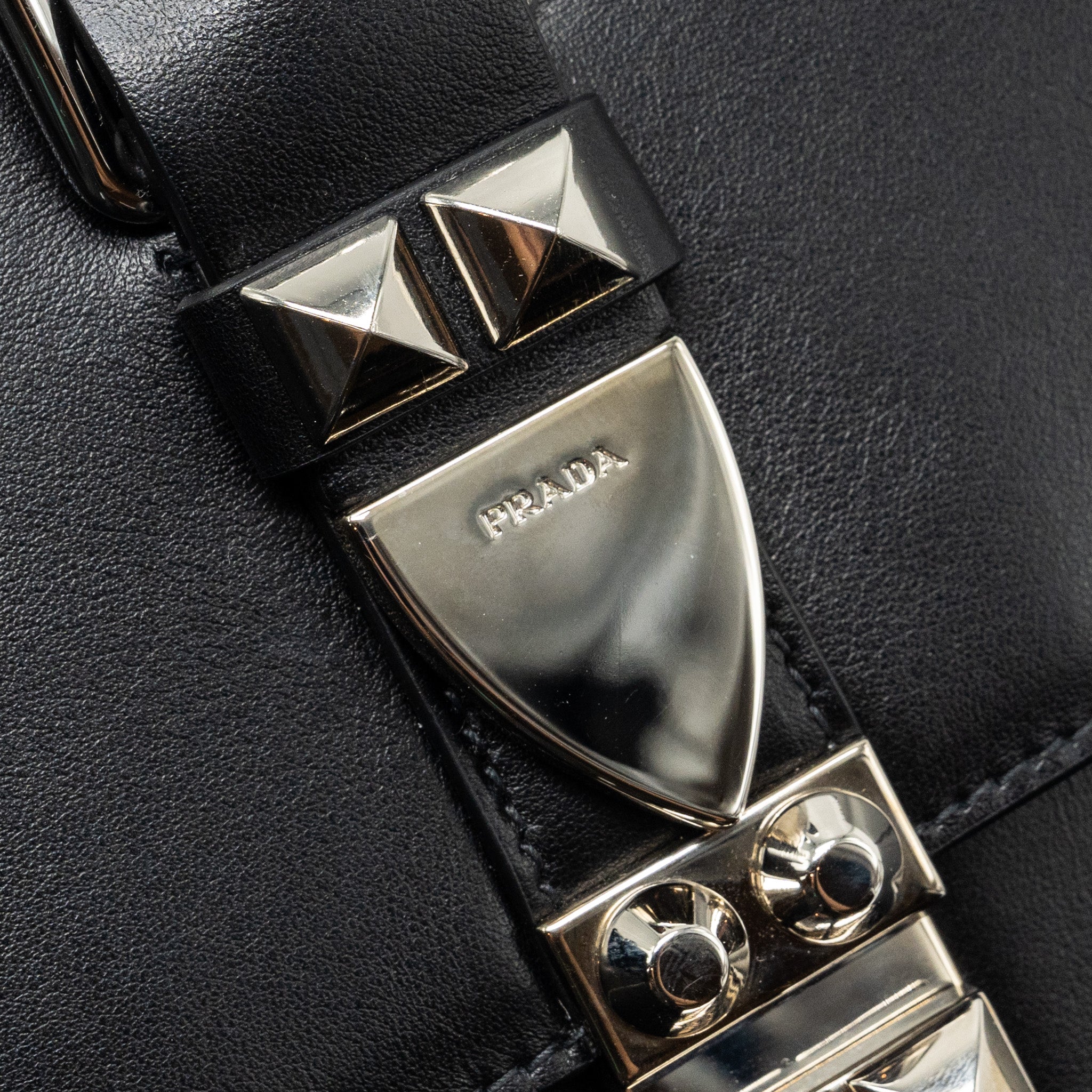 PRADA ELECTRA CITY FLAP BAG CALFSKIN BLACK / RED SHW