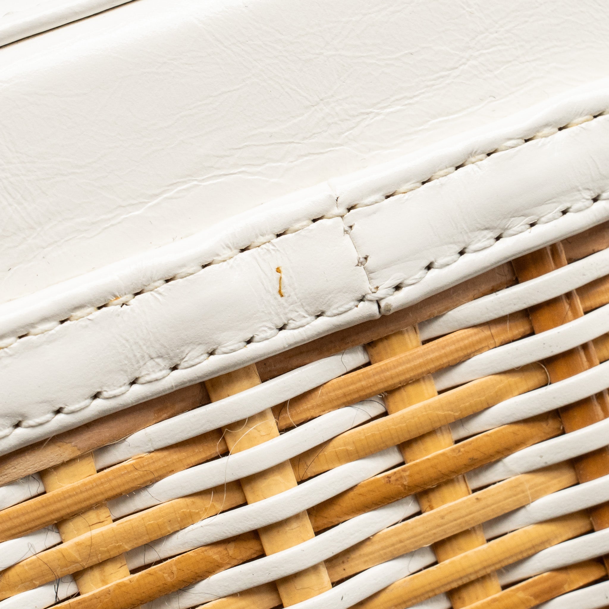 CHANEL TOP HANDLE VANITY CASE BAG CALFSKIN/RAFFIA WHITE SHW