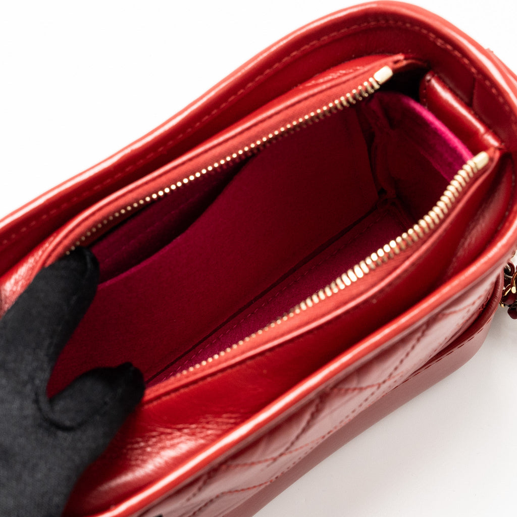 CHANEL SMALL GABRIELLE HOBO BAG WITH HANDLE CALFSKIN RED MULTICOLOUR HARDWARE