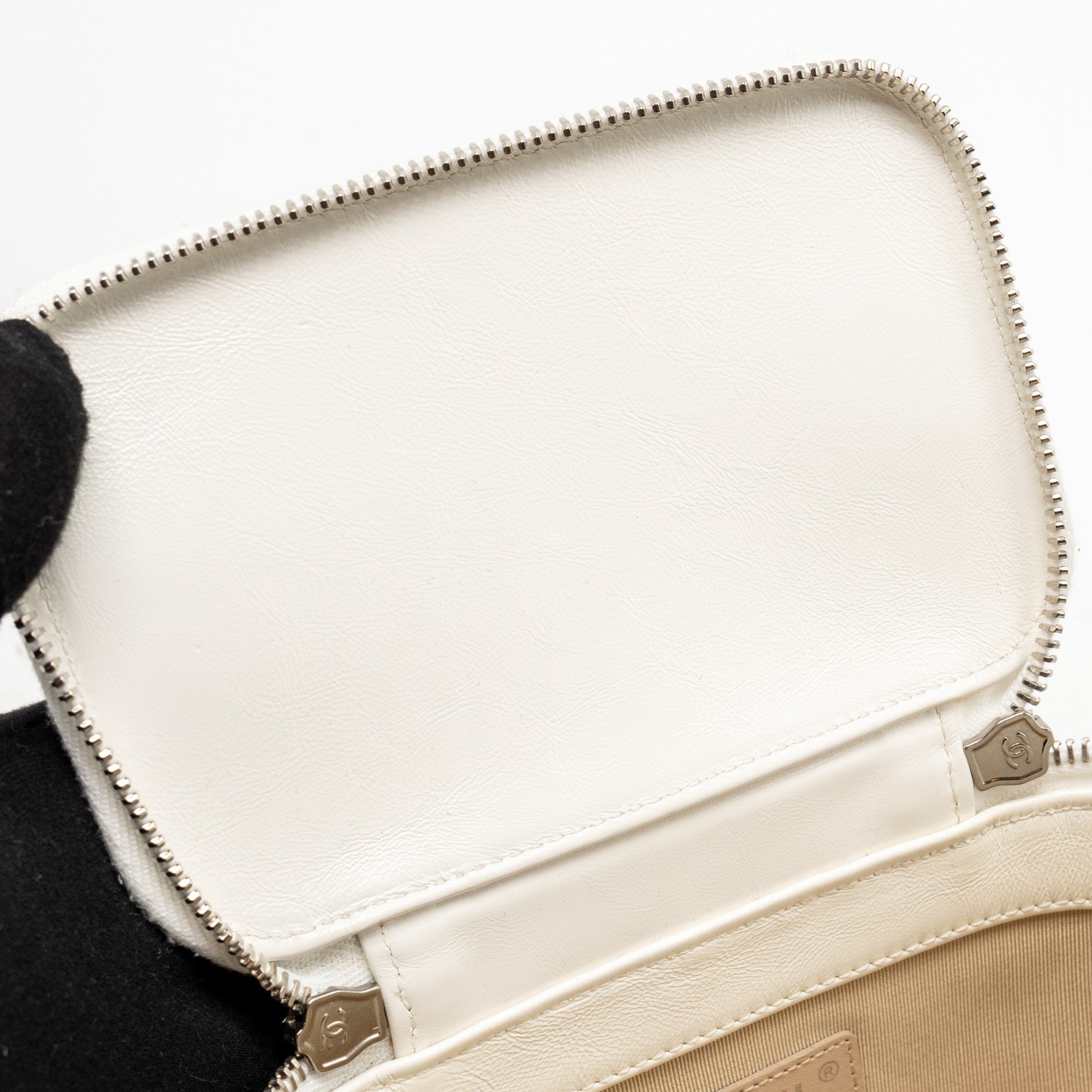 CHANEL TOP HANDLE VANITY CASE BAG CALFSKIN/RAFFIA WHITE SHW