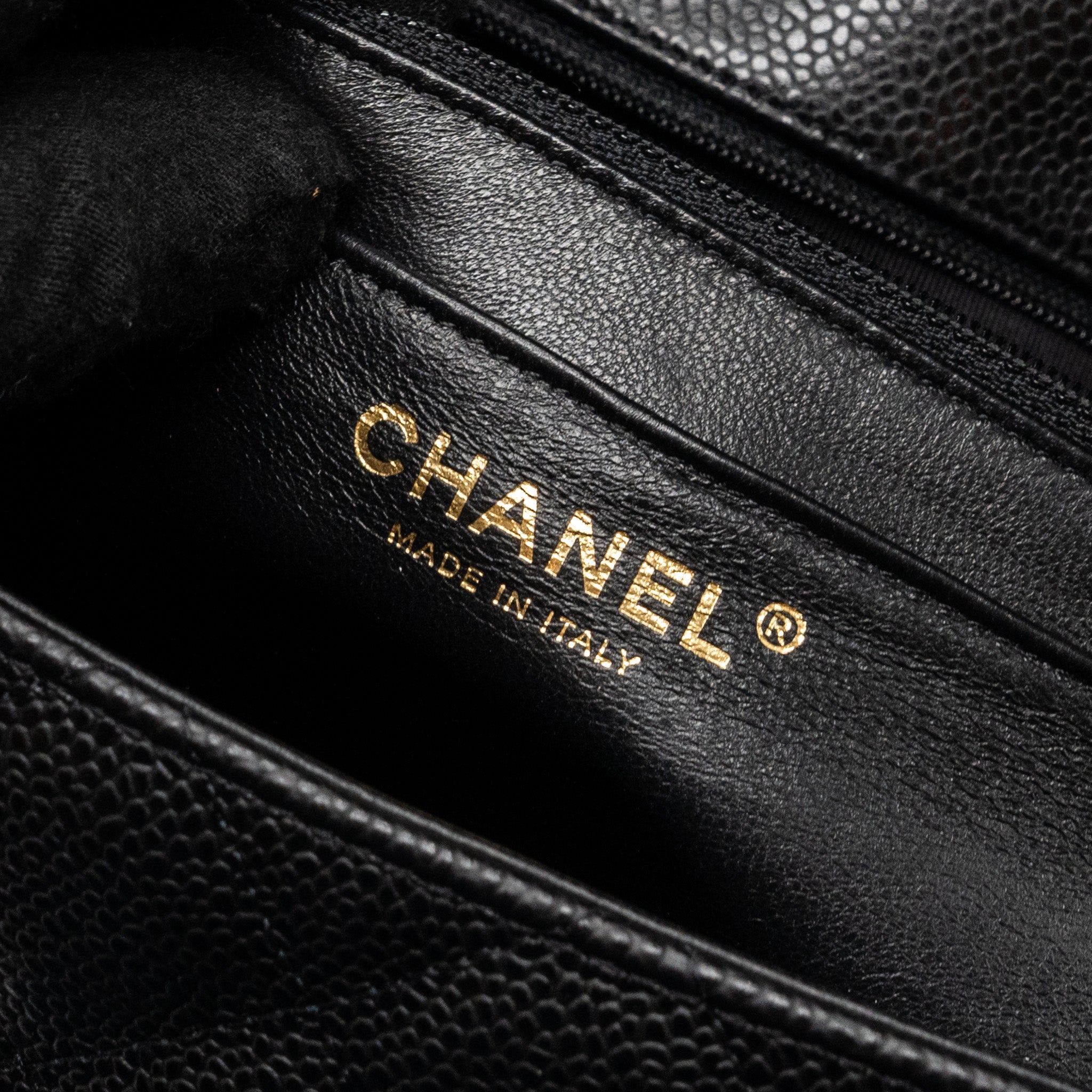 CHANEL CLASSIC JUMBO SINGLE FLAP BAG CAVIAR BLACK GHW