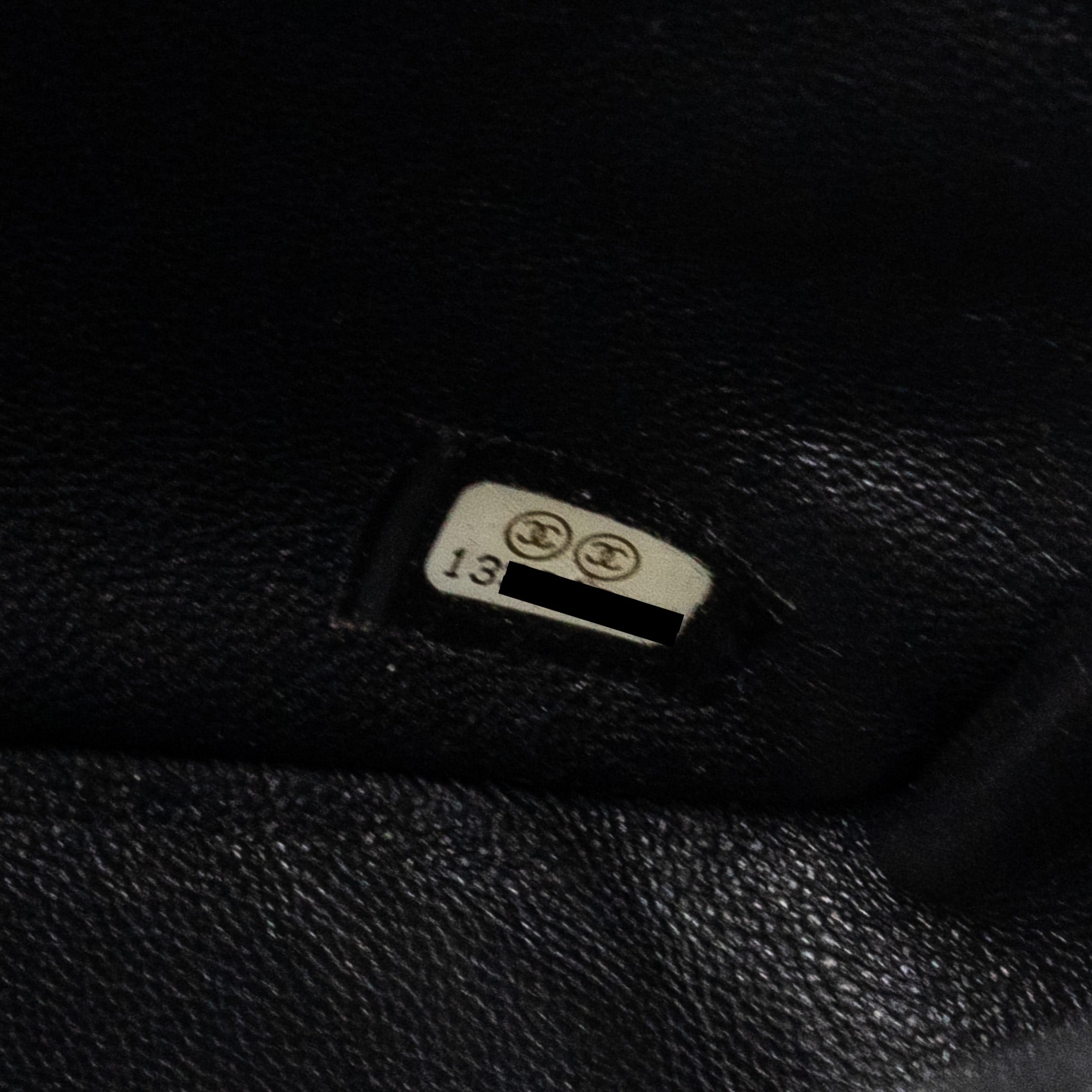 CHANEL CLASSIC JUMBO SINGLE FLAP BAG CAVIAR BLACK GHW
