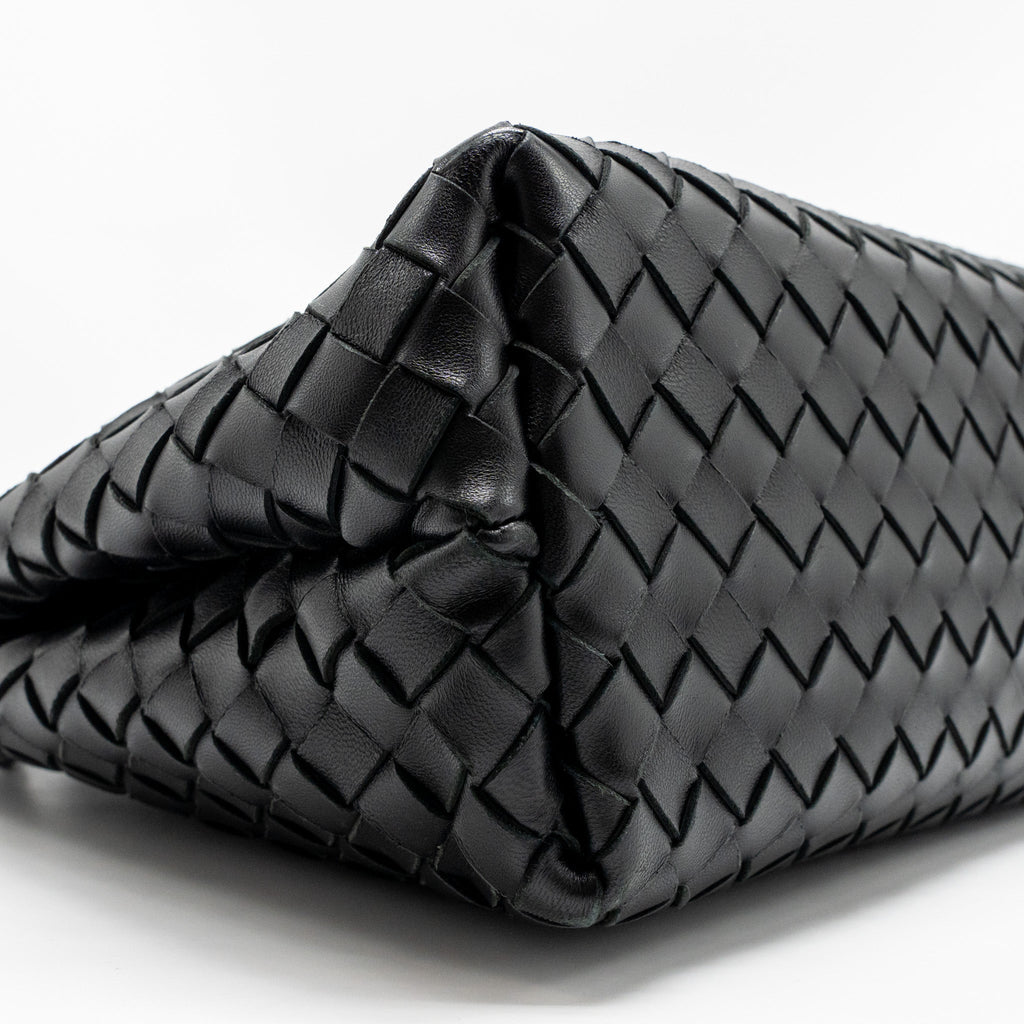 BOTTEGA VENETA MEDIUM ANDIAMO LAMBSKIN BLACK GHW