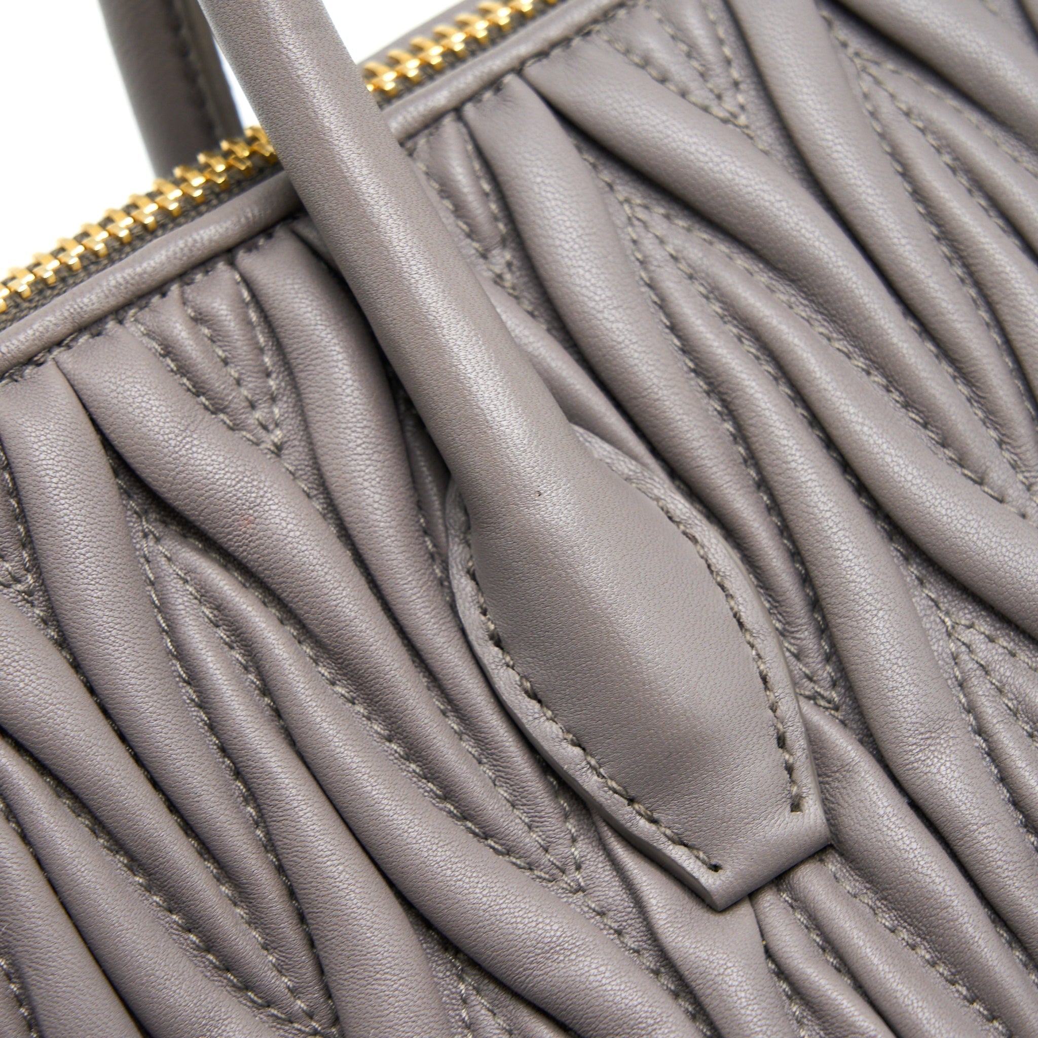 MIUMIU MATELASSE TOTE BAG LAMBSKIN ARGILLA GHW