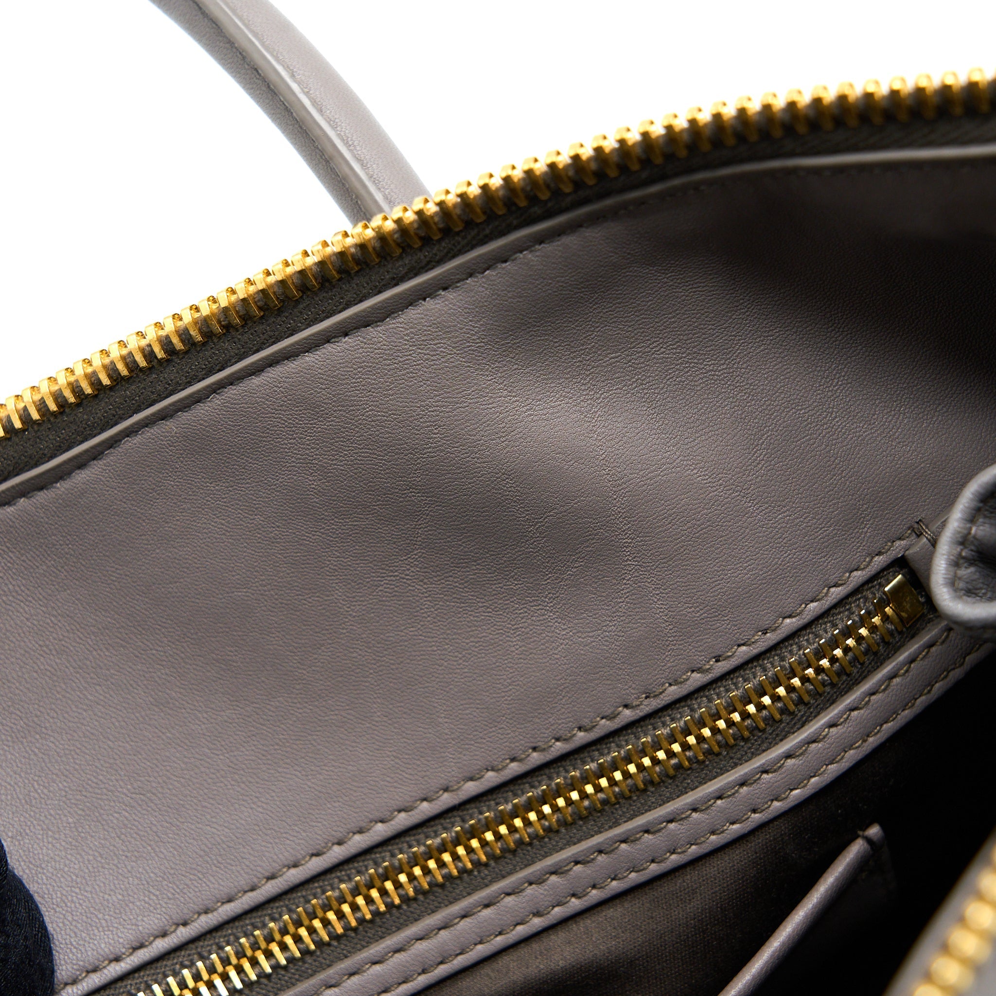 MIUMIU MATELASSE TOTE BAG LAMBSKIN ARGILLA GHW
