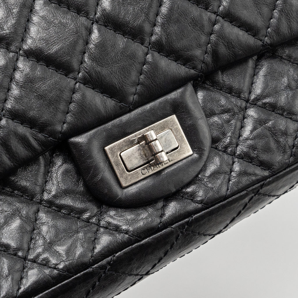 CHANEL SMALL 2.55 REISSUE FLAP BAG AGED CALFSKIN BLACK RUTHENIUM HARDWARE
