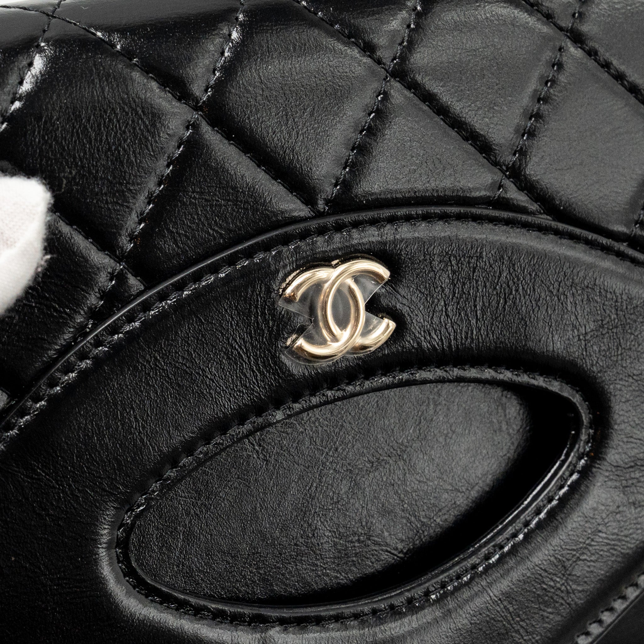 CHANEL 24C 31 WALLET ON CHAIN SHINY CALFSKIN BLACK LGHW (MICROCHIP)
