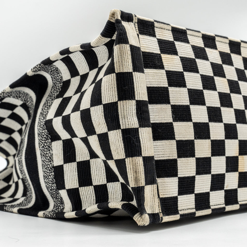 DIOR LARGE BOOK TOTE WHITE CHECKERED EMBROIDERED CANVAS BLACK / WHITE