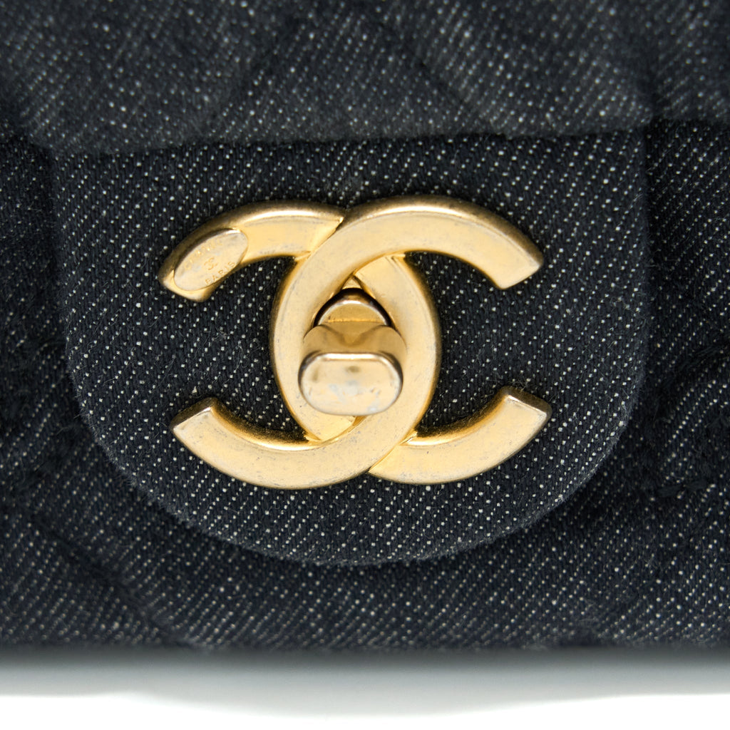 CHANEL FLAP SHOULDER BAG WITH GIANT CHAIN DENIM DARK BLUE BRUSHED GHW (MICROCHIP)