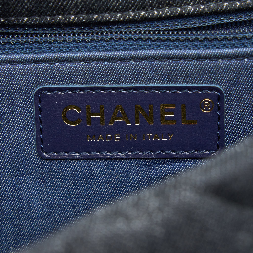 CHANEL FLAP SHOULDER BAG WITH GIANT CHAIN DENIM DARK BLUE BRUSHED GHW (MICROCHIP)