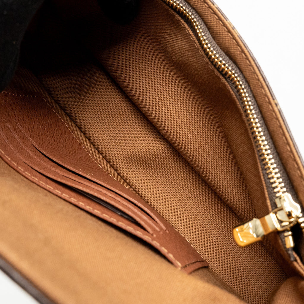 LOUIS VUITTON IVY WALLET ON CHAIN MONOGRAM CANVAS GHW