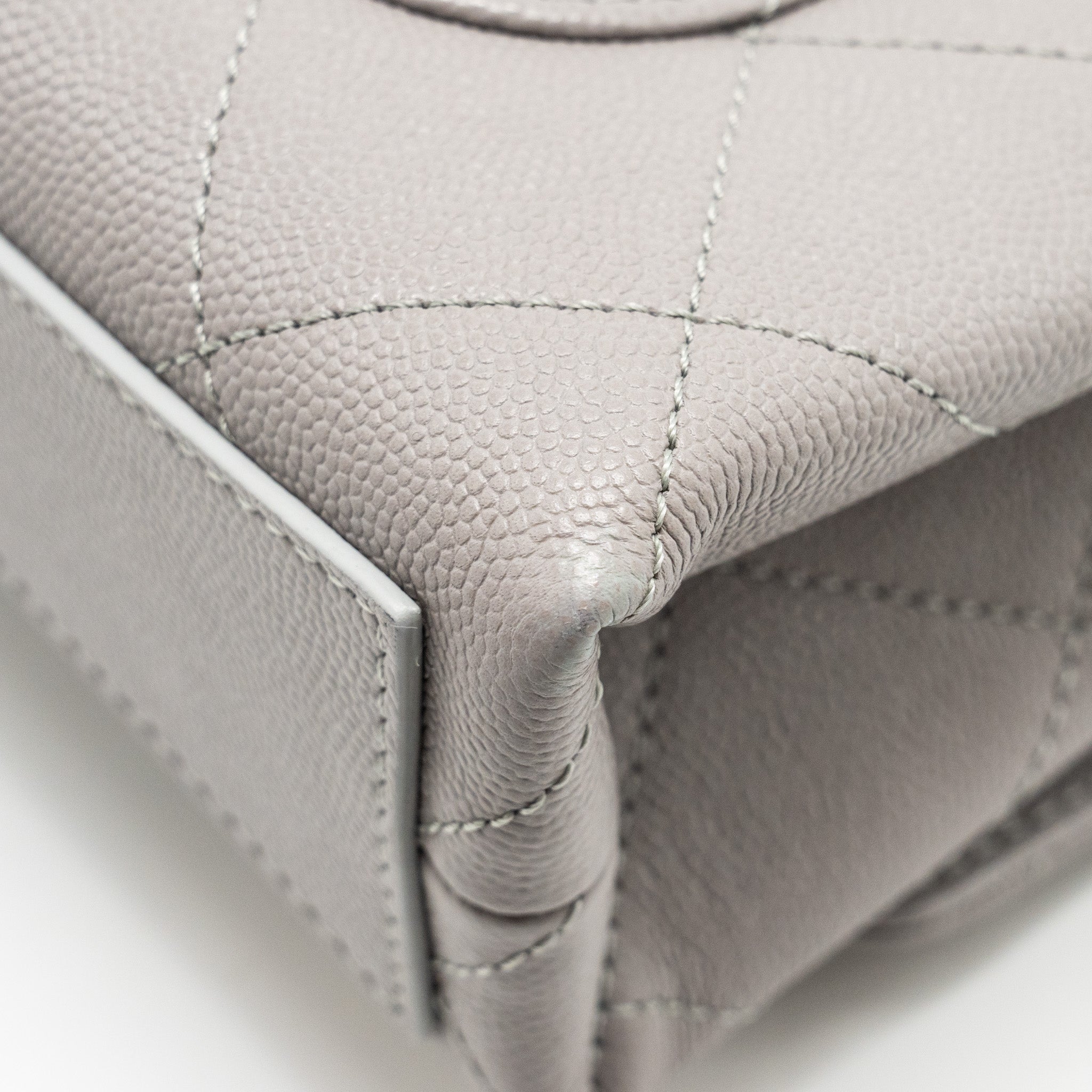 CHANEL MINI QUILTED FLAP BAG WITH CHAIN HANDLE CAVIAR GREY GHW (MICROCHIP)