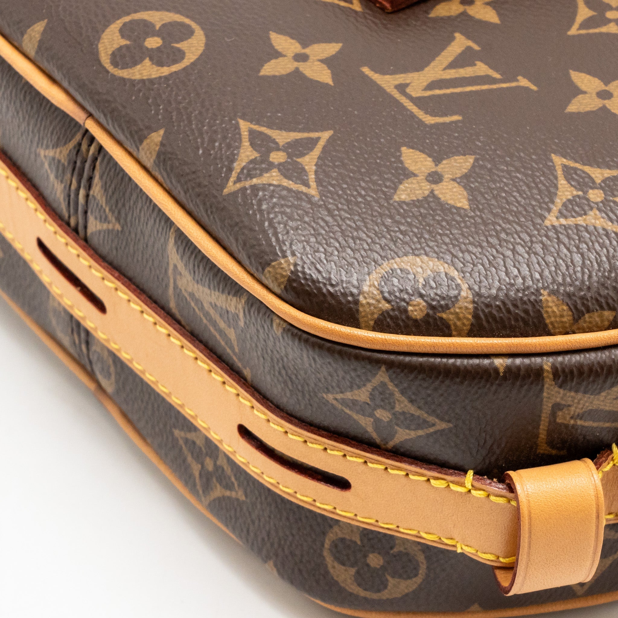 LOUIS VUITTON BOITE CHAPEAUX SOUPLE MM MONOGRAM CANVAS GHW