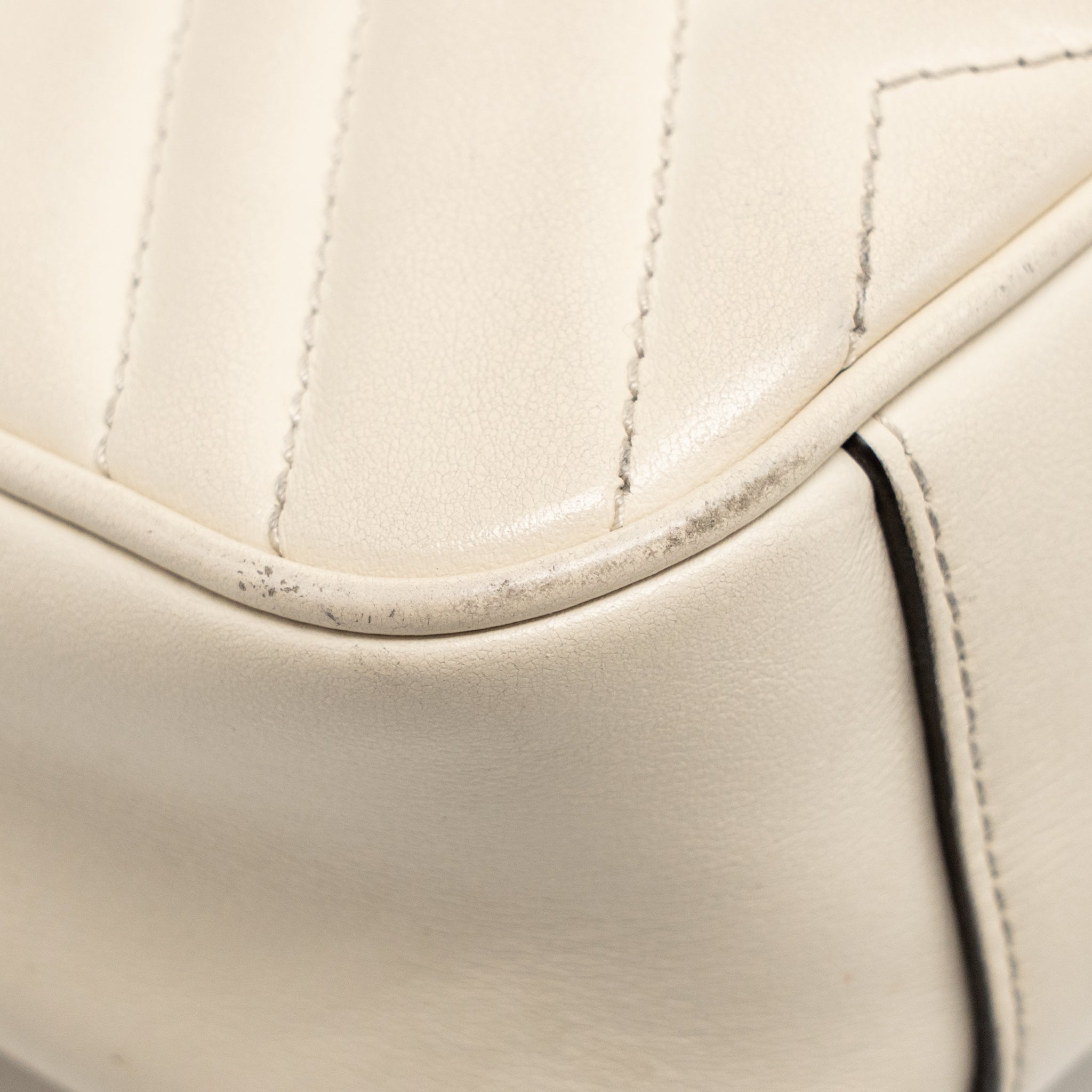GUCCI MINI MARMONT BAG CALFSKIN WHITE GHW