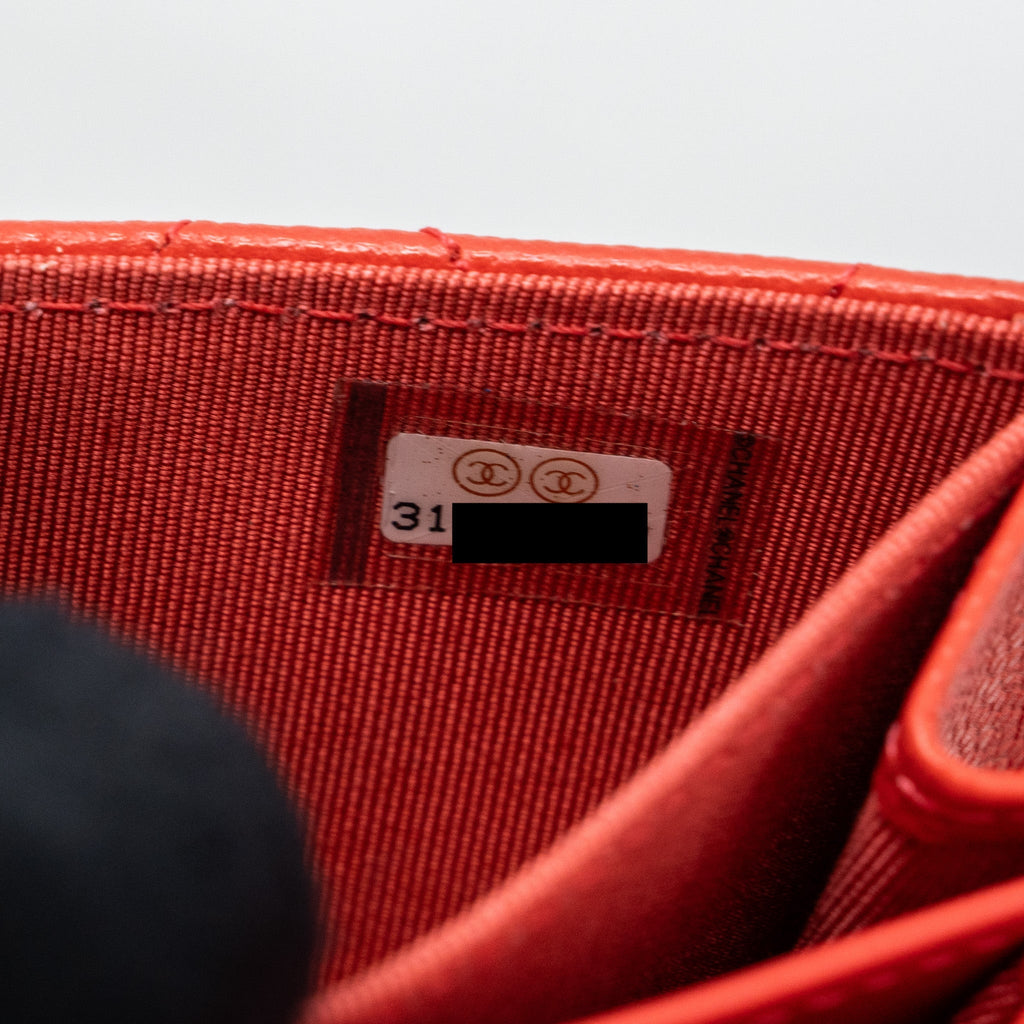CHANEL FLAP CARD HOLDER WITH CHAIN ON ONE SIDE CAVIAR CORAL PINK LGHW