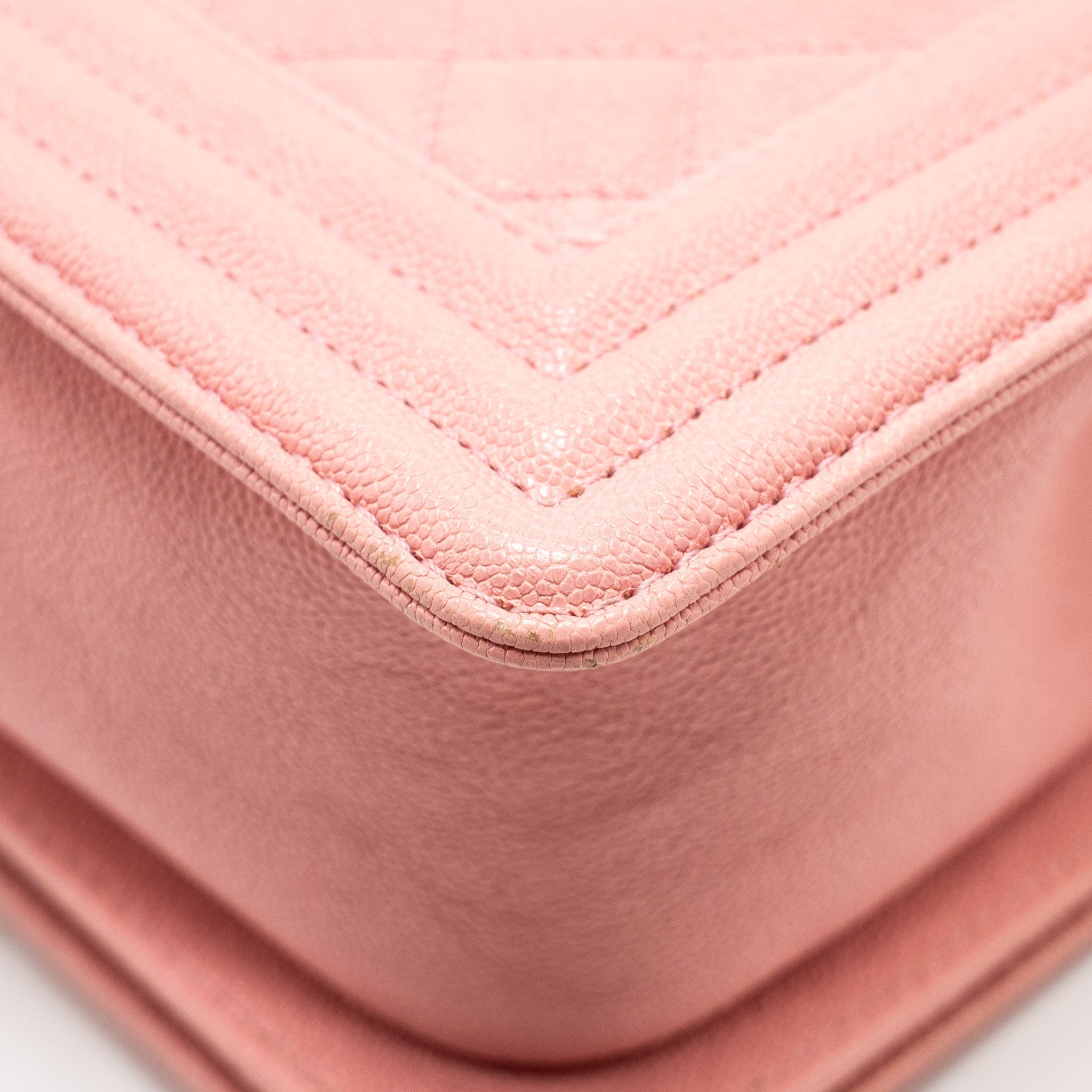 CHANEL MEDIUM BOY BAG CAVIAR PINK LGHW
