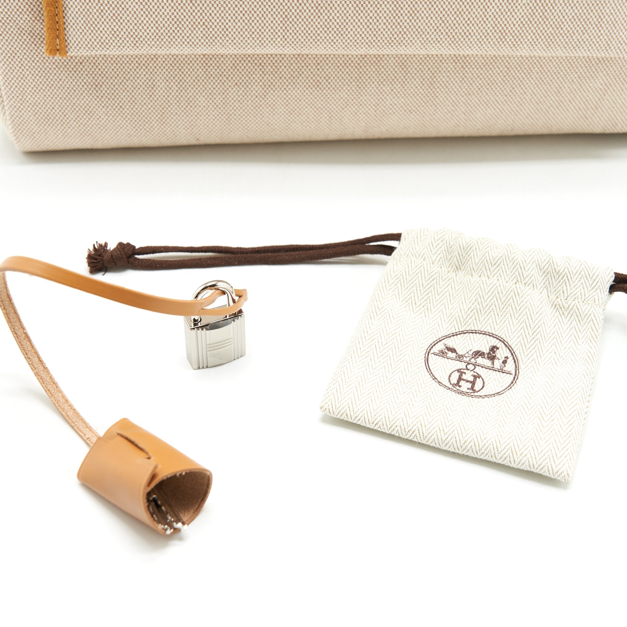 HERMES HERBAG ZIP 31 TOILE H EN RELIEF BRIDES SABLE/ ECRU BEIGE/ NAT SABLE