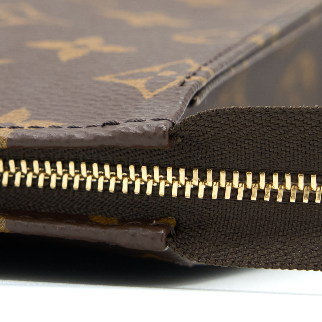 LOUIS VUITTON TOILETRY POCHETTE 26 MONOGRAM CANVAS GHW