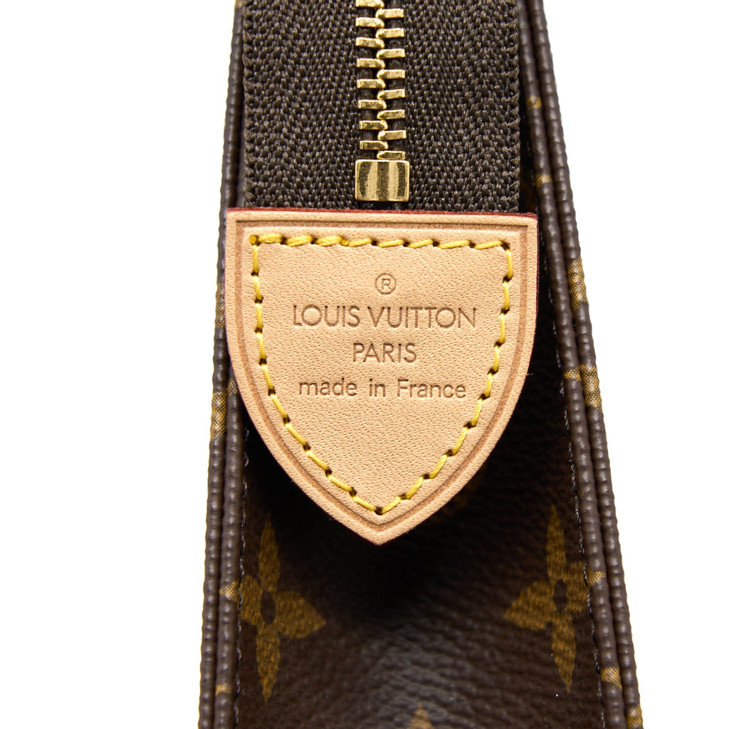 LOUIS VUITTON TOILETRY POCHETTE 26 MONOGRAM CANVAS GHW