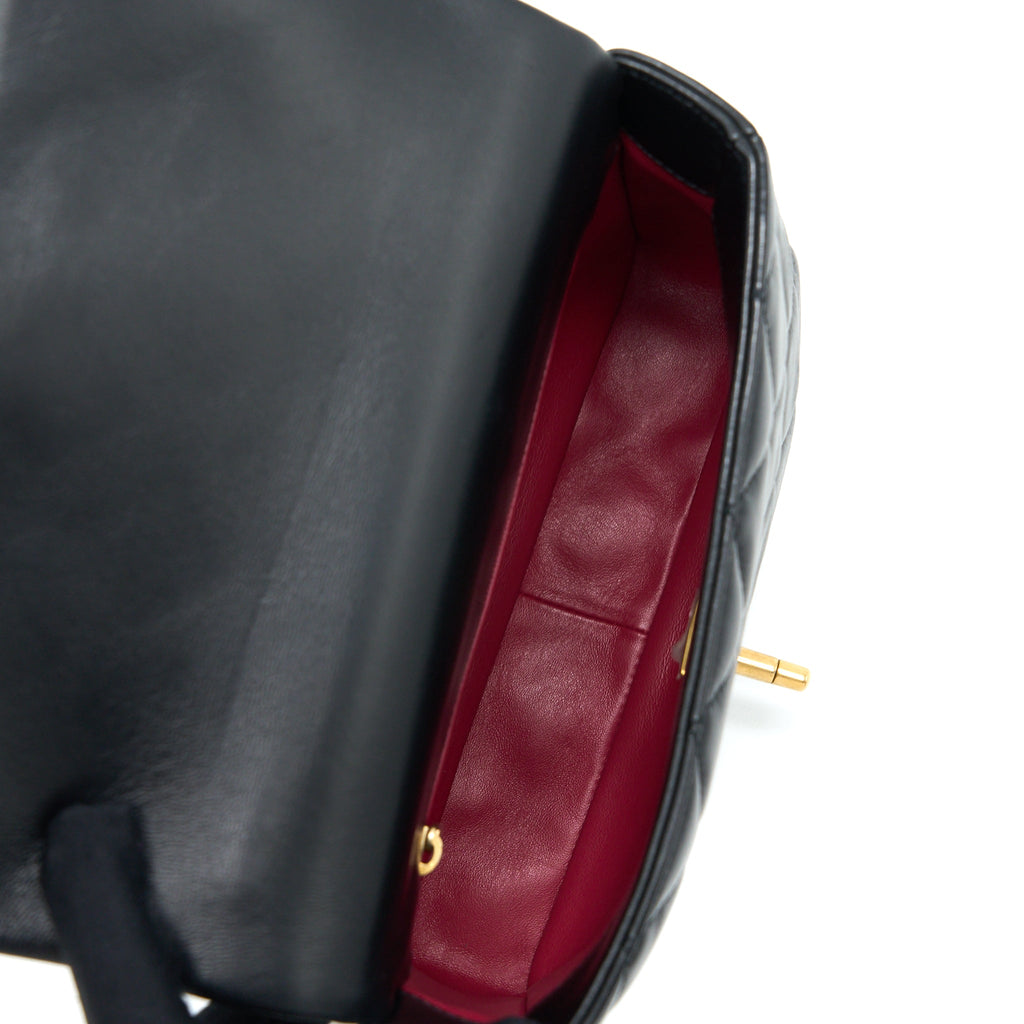 CHANEL 22P ENEMAL FLAP BAG LAMBSKIN BLACK GHW (MICROCHIP)