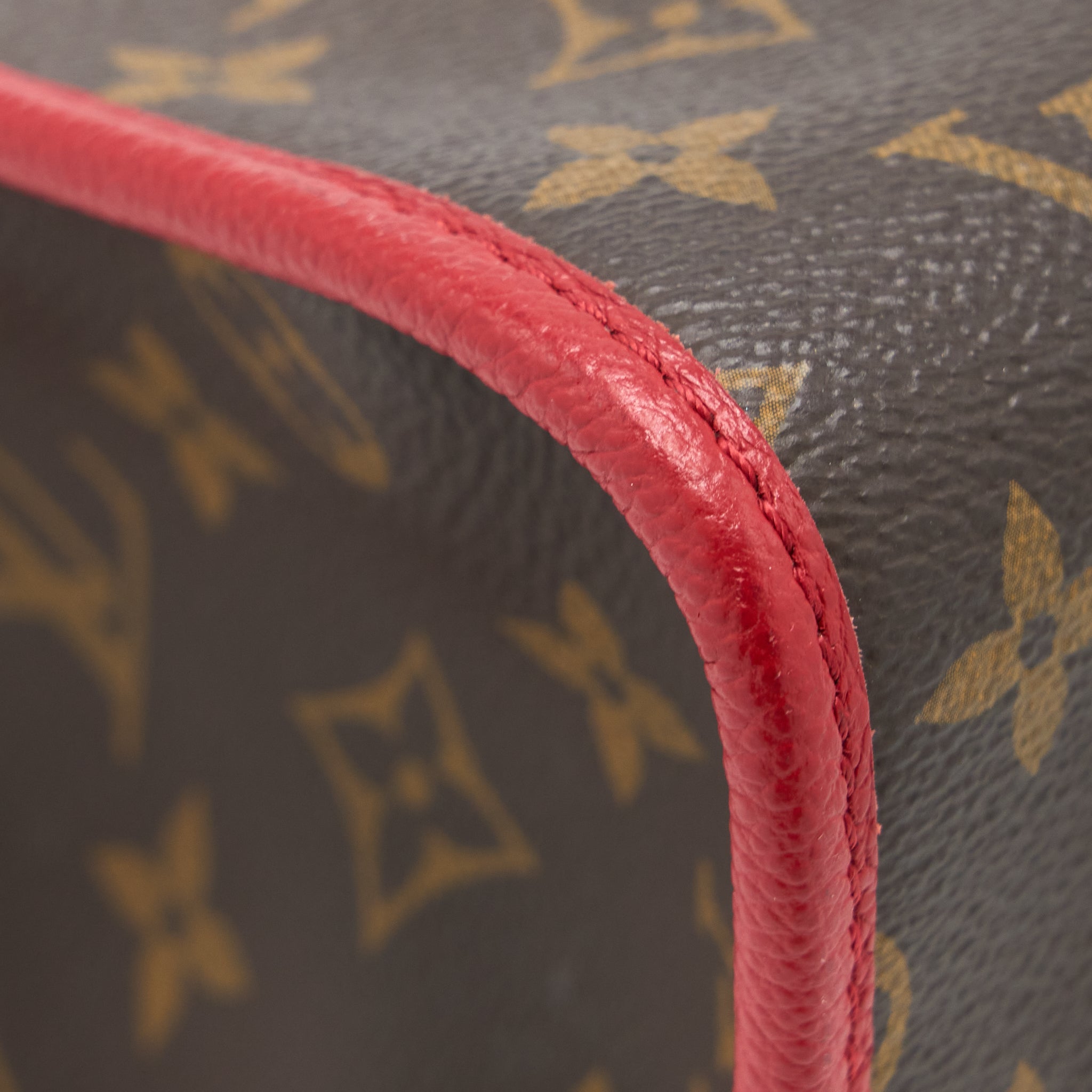 LOUIS VUITTON POPINCOURT PM BAG MONOGRAM CANVAS/CERISE GHW