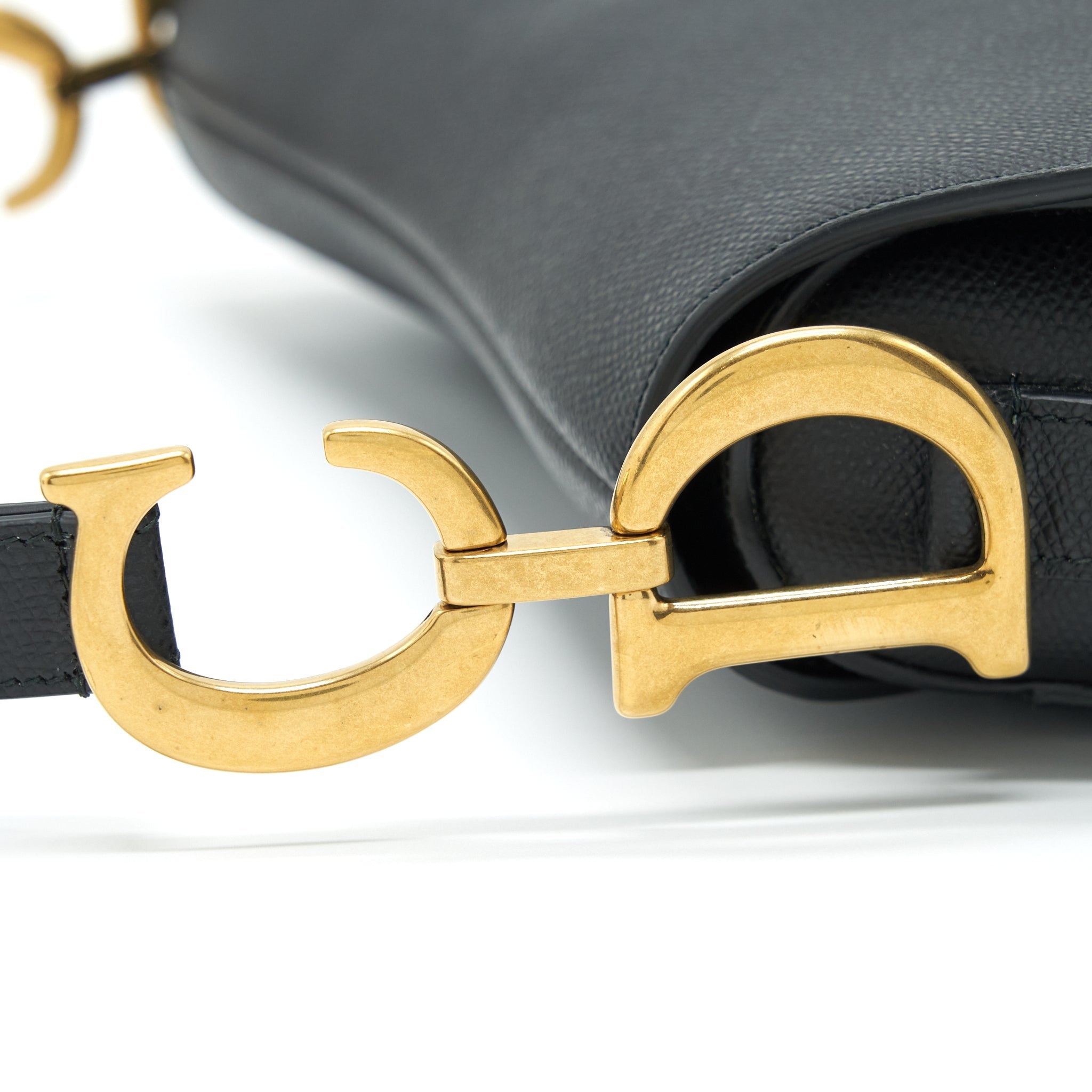 DIOR MEDIUM SADDLE BAG GRAINED CALFSKIN BLACK GHW