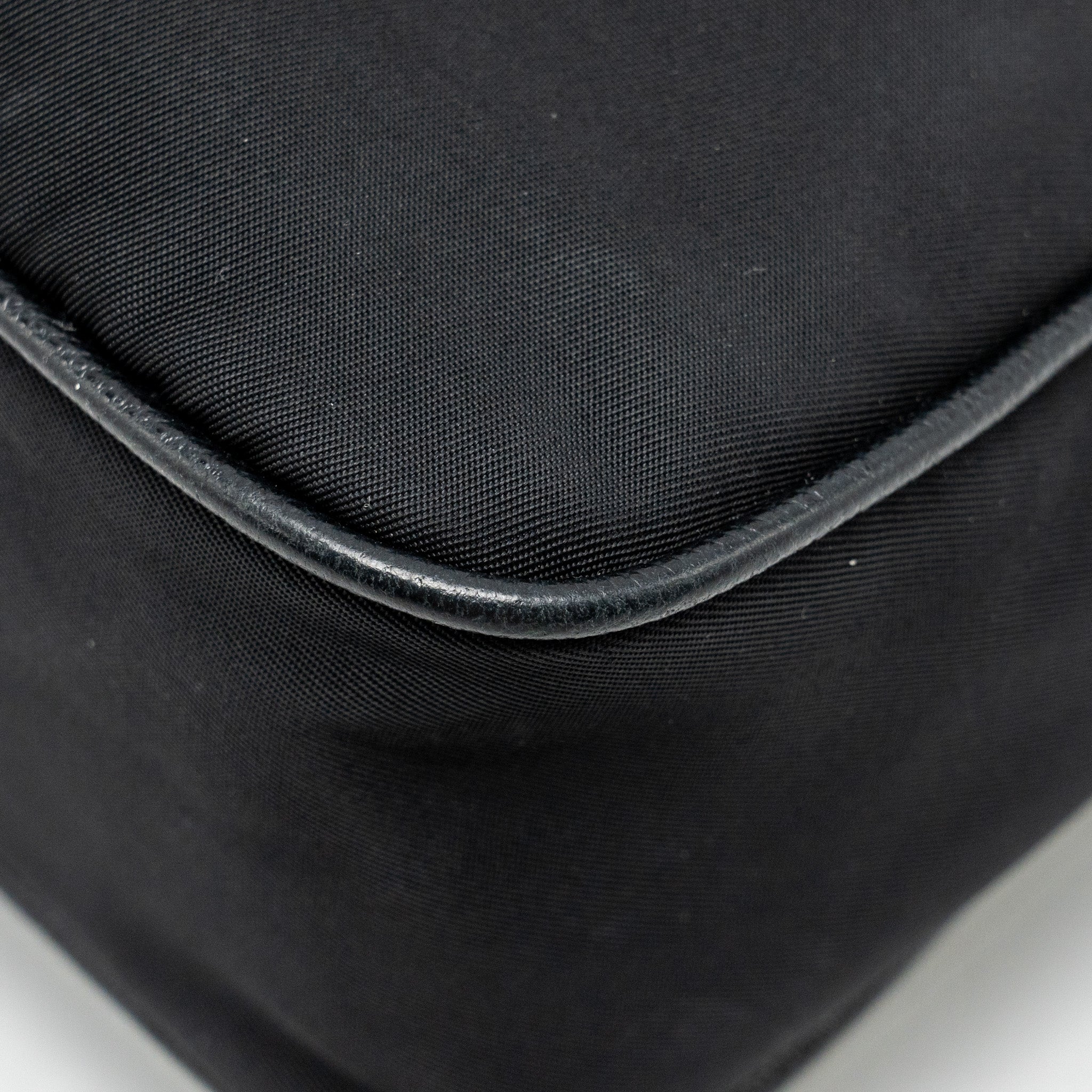 PRADA RE-EDTION 2005 BAG NYLON BLACK SHW