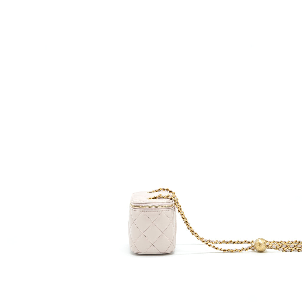 CHANEL 21B LILAC/ LIGHT PURPLE PEARL CRUSH SMALL VANITY CASE WITH CHAIN