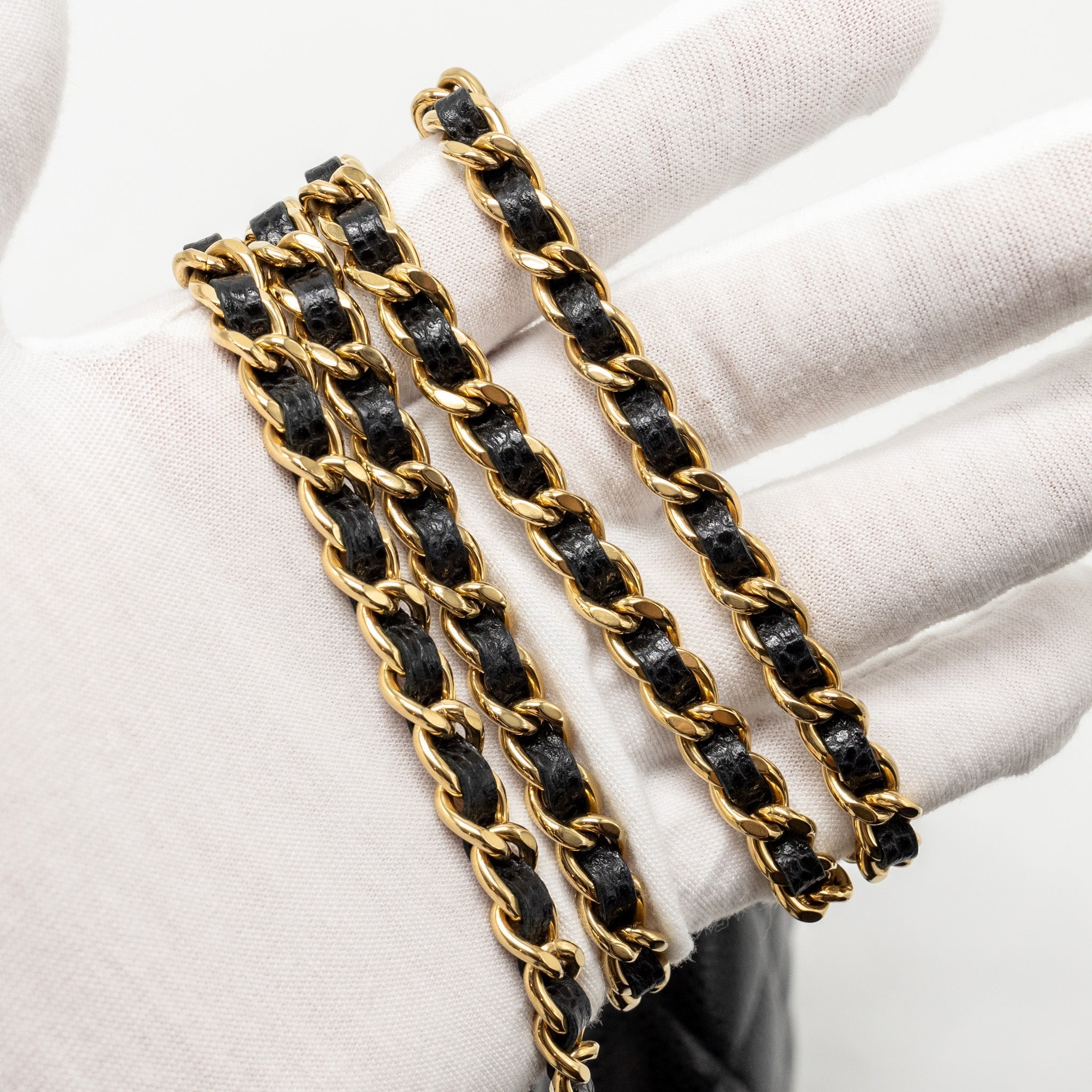 CHANEL CLASSIC WALLET ON CHAIN CAVIAR BLACK GHW (MICROCHIP)