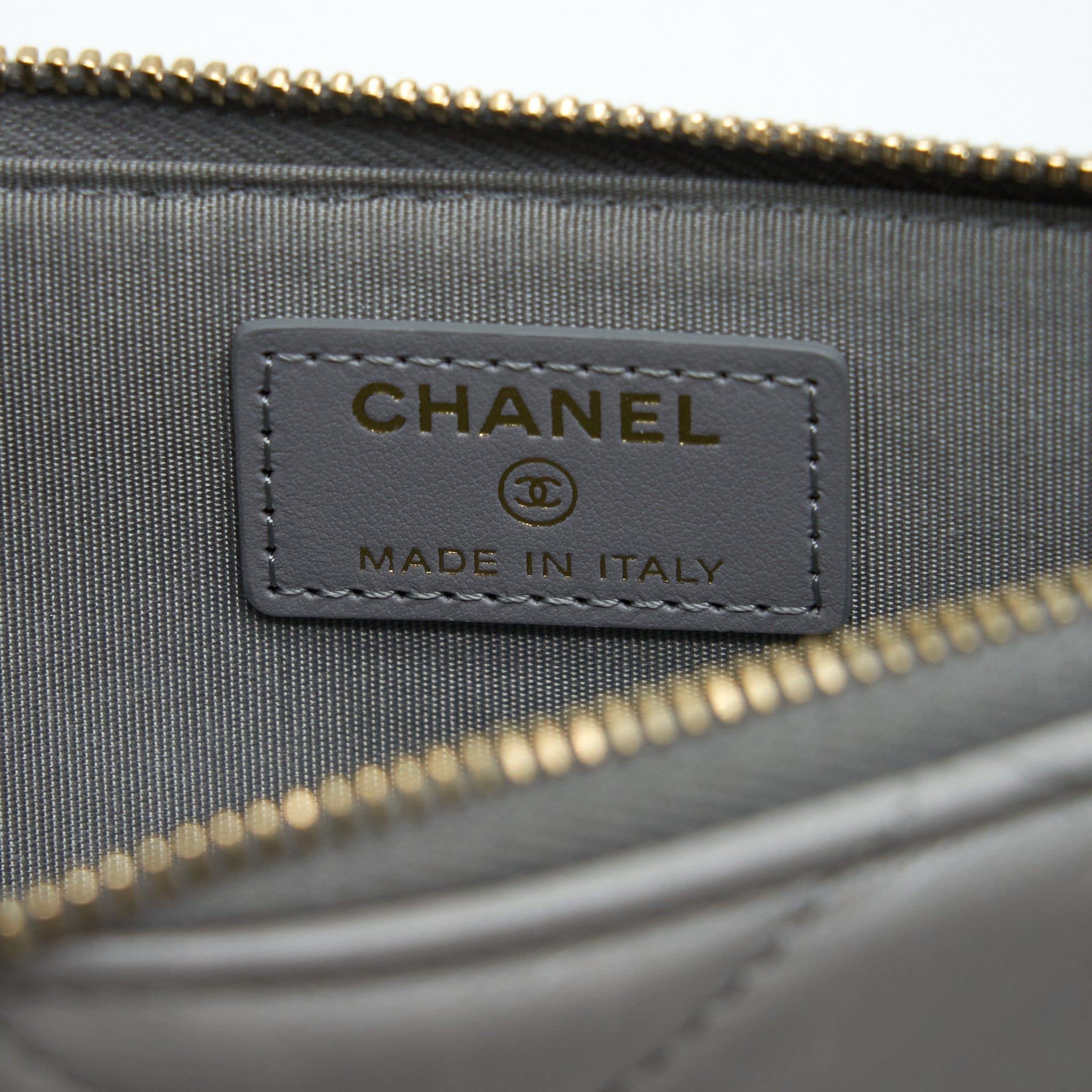 CHANEL 19 PHONE AND CARD HOLDER SMALL POUCH LAMBSKIN GREY GHW