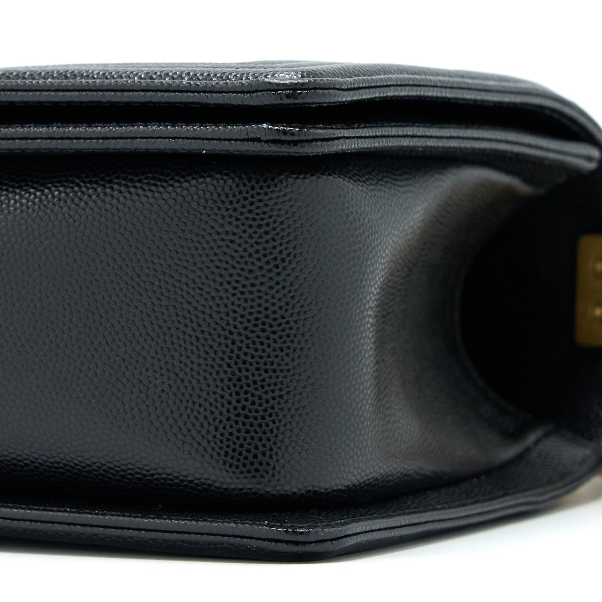CHANEL MEDIUM BOY BAG CAVIAR BLACK GHW