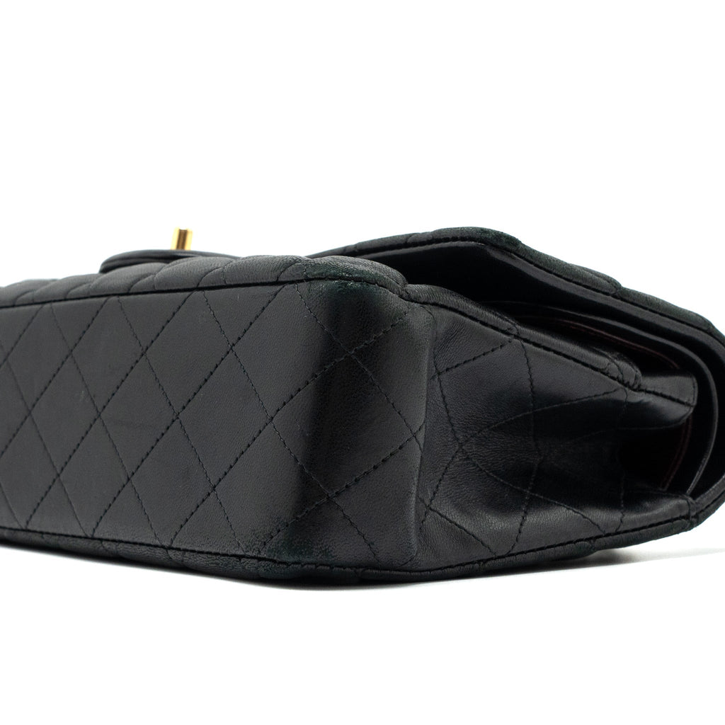 CHANEL MEDIUM CLASSIC FLAP BAG LAMBSKIN BLACK GHW