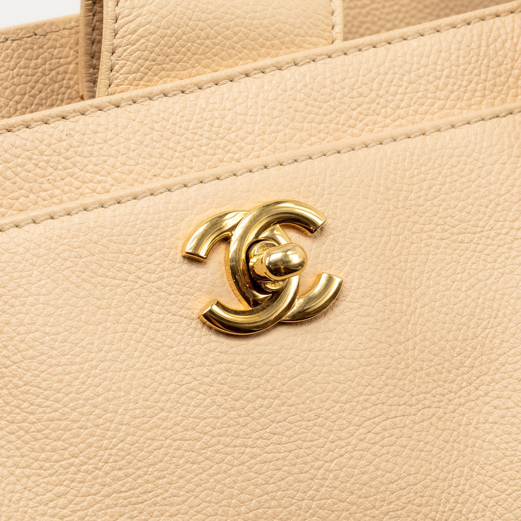 CHANEL CERF TOTE BAG CAVIAR BEIGE GHW