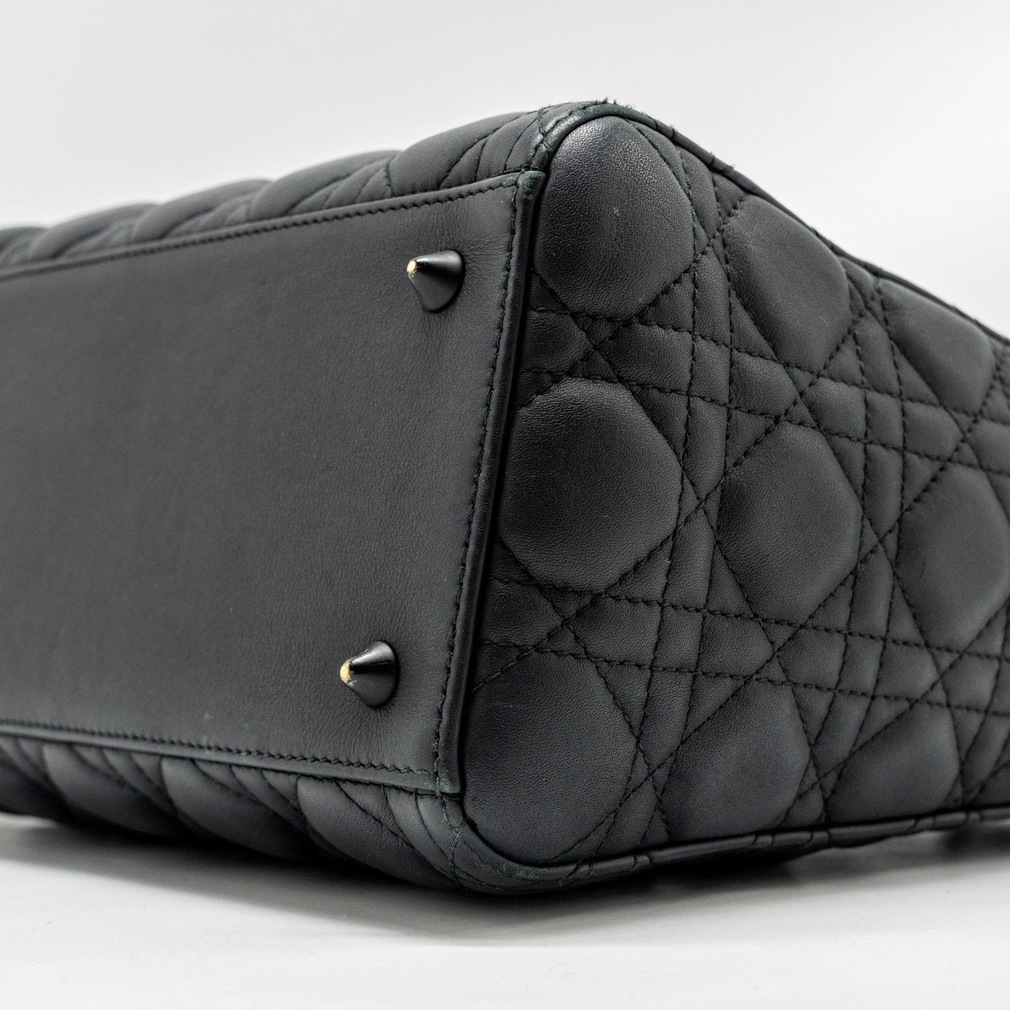 DIOR MEDIUM LADY DIOR ULTRAMATTE CANNAGE CALFSKIN SO BLACK