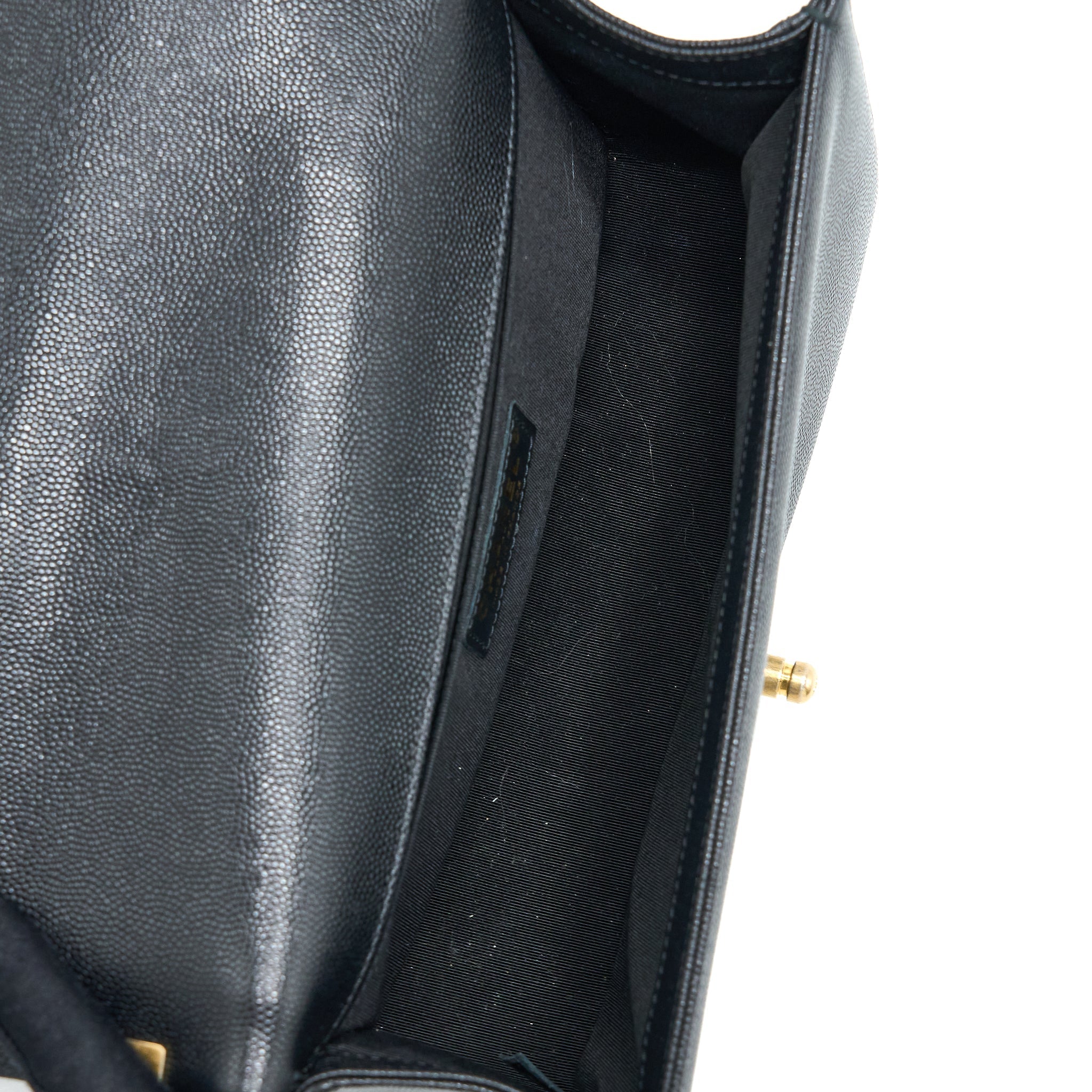 CHANEL MEDIUM BOY BAG CAVIAR BLACK GHW