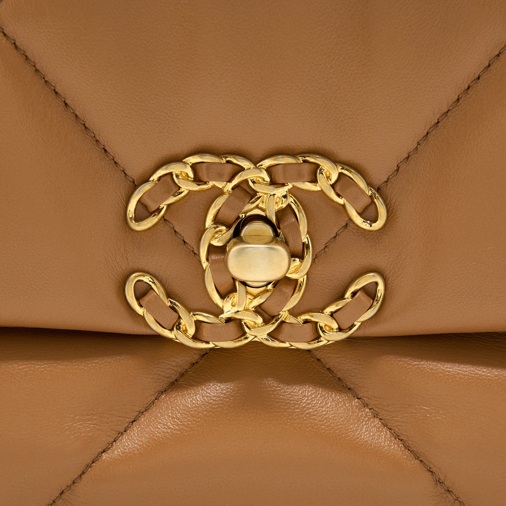 CHANEL 22A SMALL 19 BAG LAMBSKIN CARAMEL GHW (MICROCHIP)
