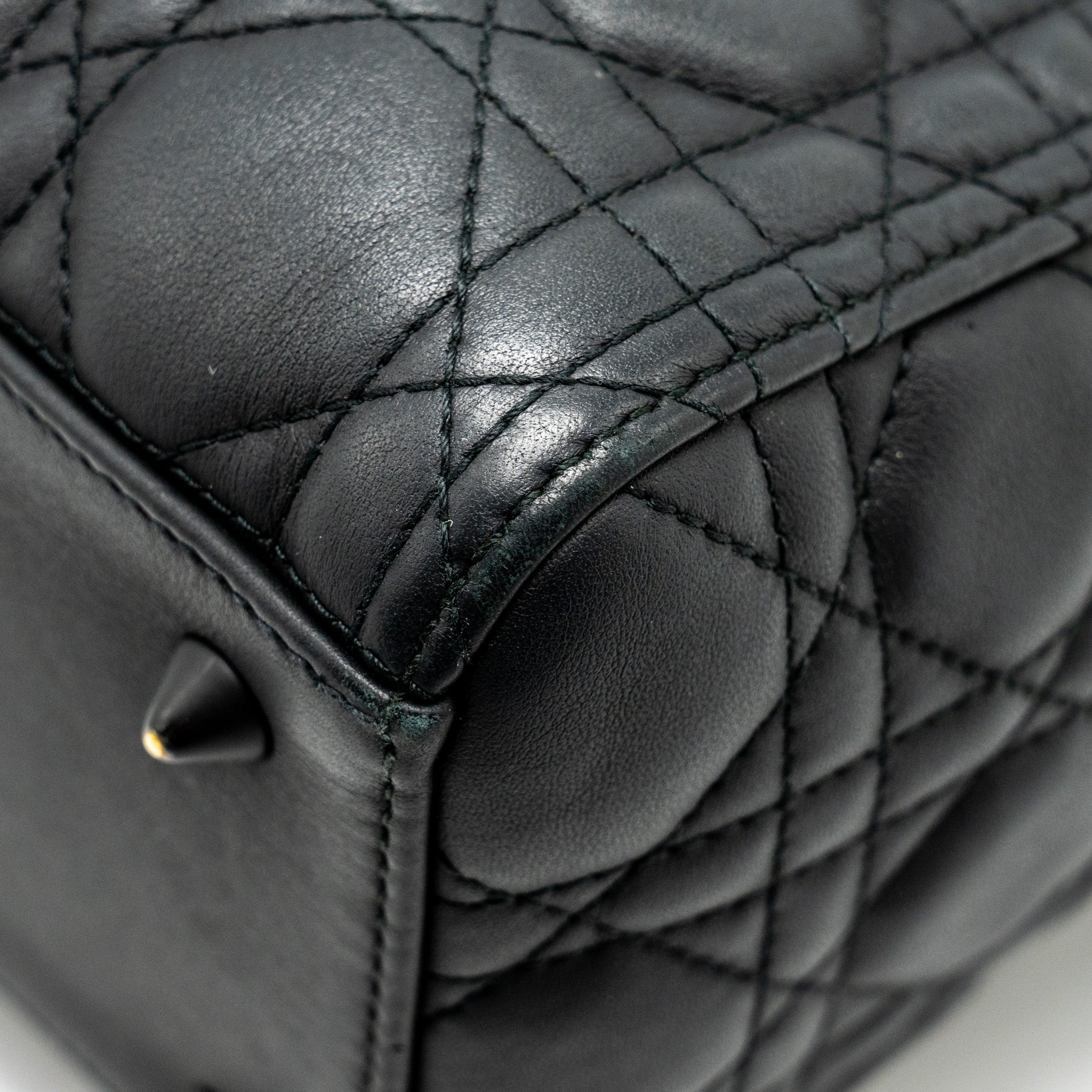 DIOR MEDIUM LADY DIOR ULTRAMATTE CANNAGE CALFSKIN SO BLACK