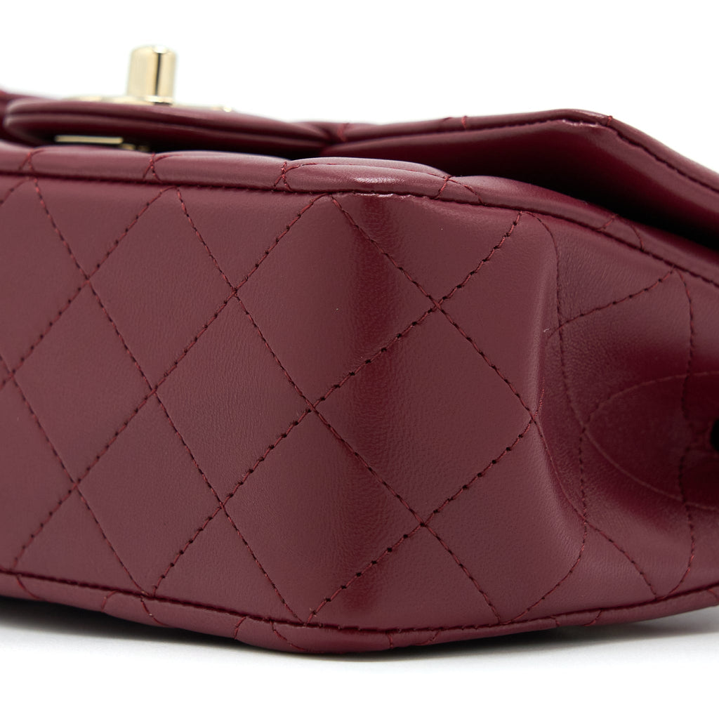 CHANEL 22A TOP HANDLE MINI RECTANGULAR FLAP BAG LAMBSKIN BURGUNDY LGHW