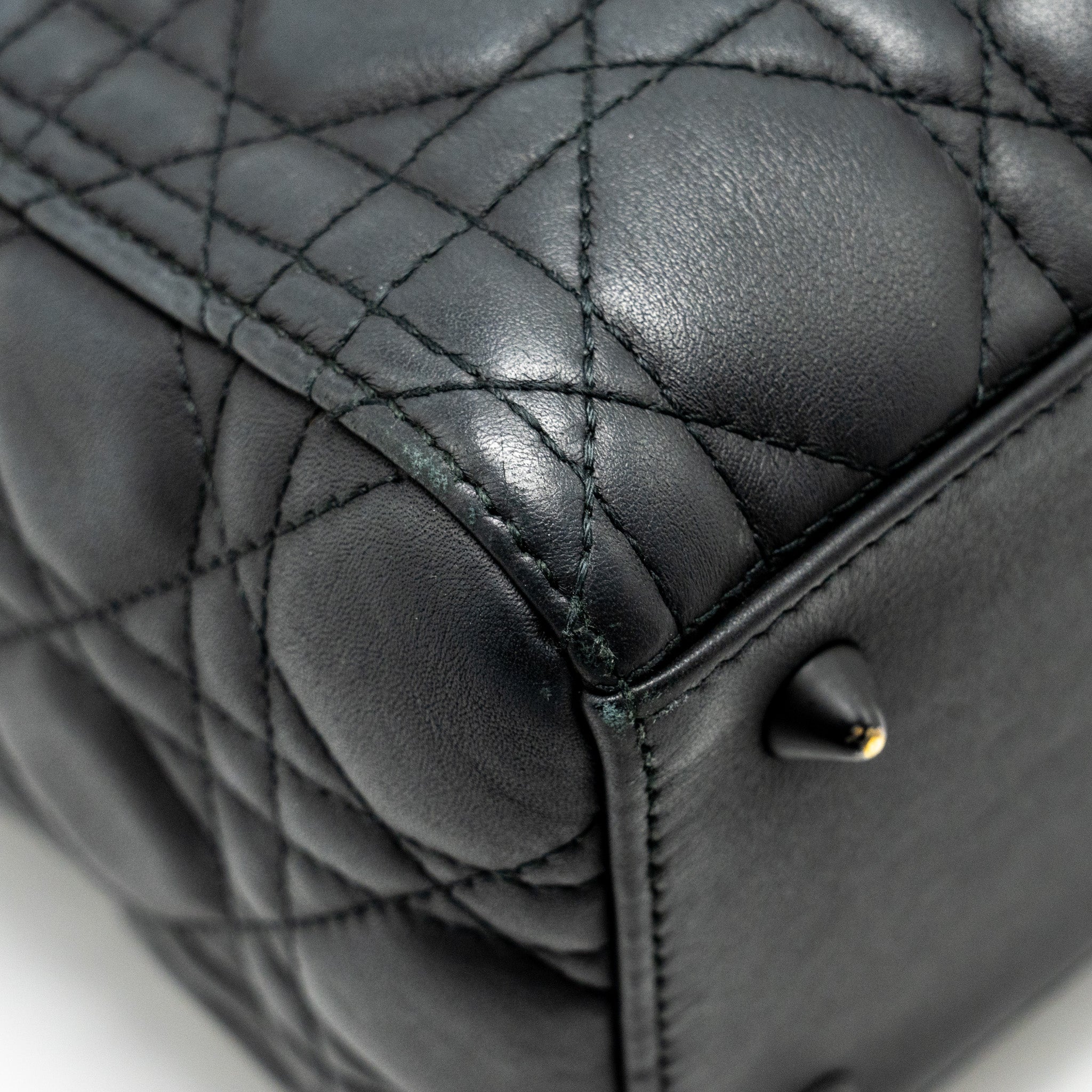 DIOR MEDIUM LADY DIOR ULTRAMATTE CANNAGE CALFSKIN SO BLACK