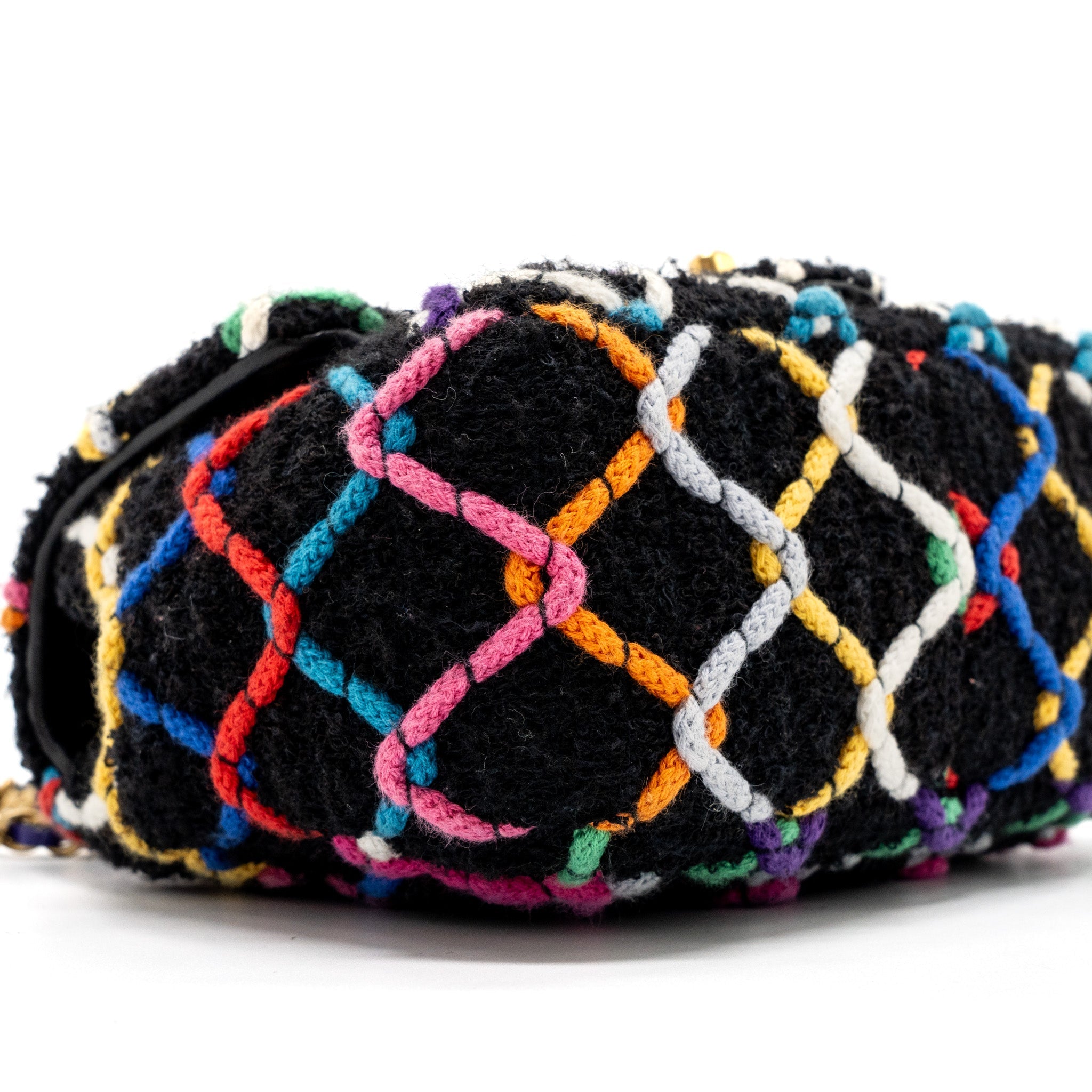 CHANEL 22S PEARL CRUSH MINI SQUARE FLAP BAG FABRIC / TWEED BLACK / MULTICOLOR GHW (MICROCHIP)