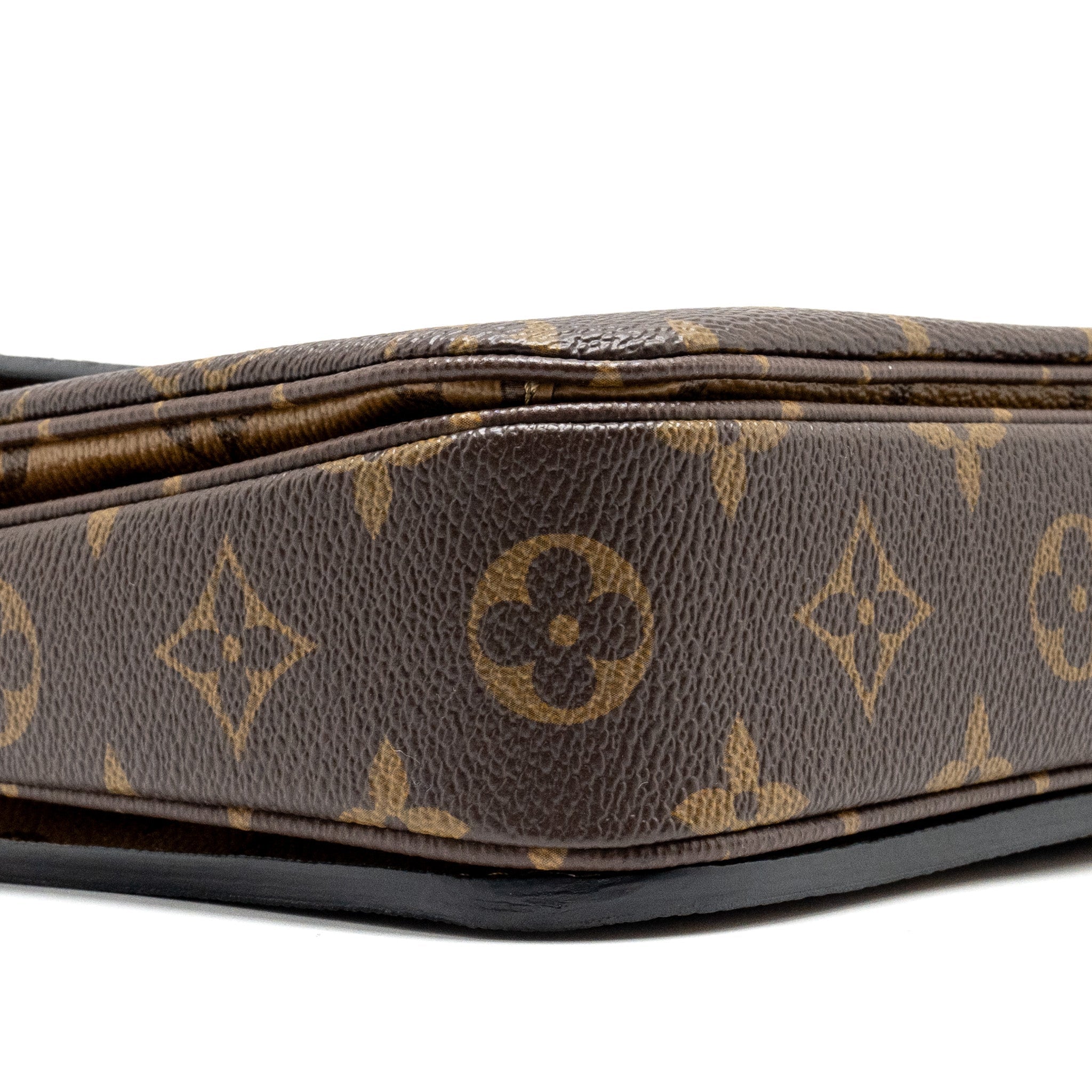 LOUIS VUITTON POCHETTE METIS MONOGRAM REVERSE CANVAS GHW