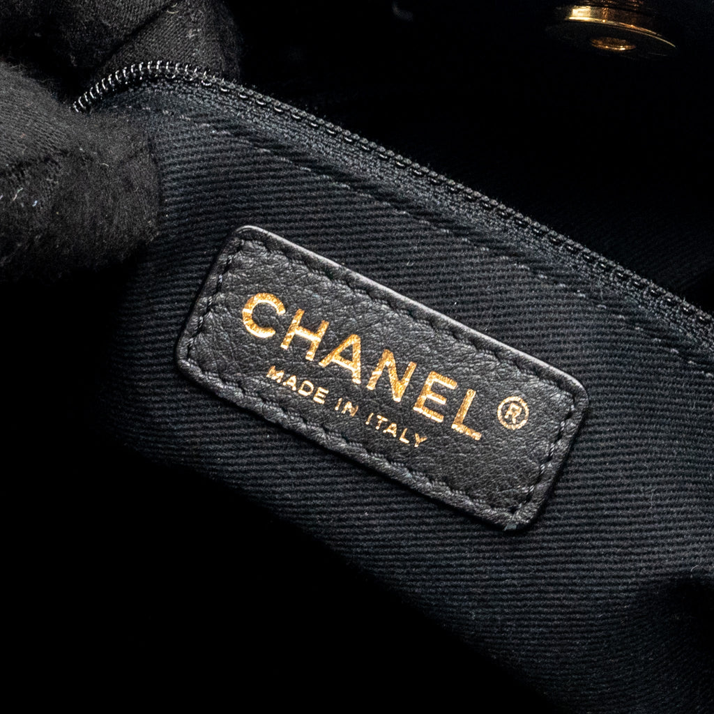 CHANEL QUILTED SHOULDER SHOPPING TOTE BAG CAVIAR BLACK GHW