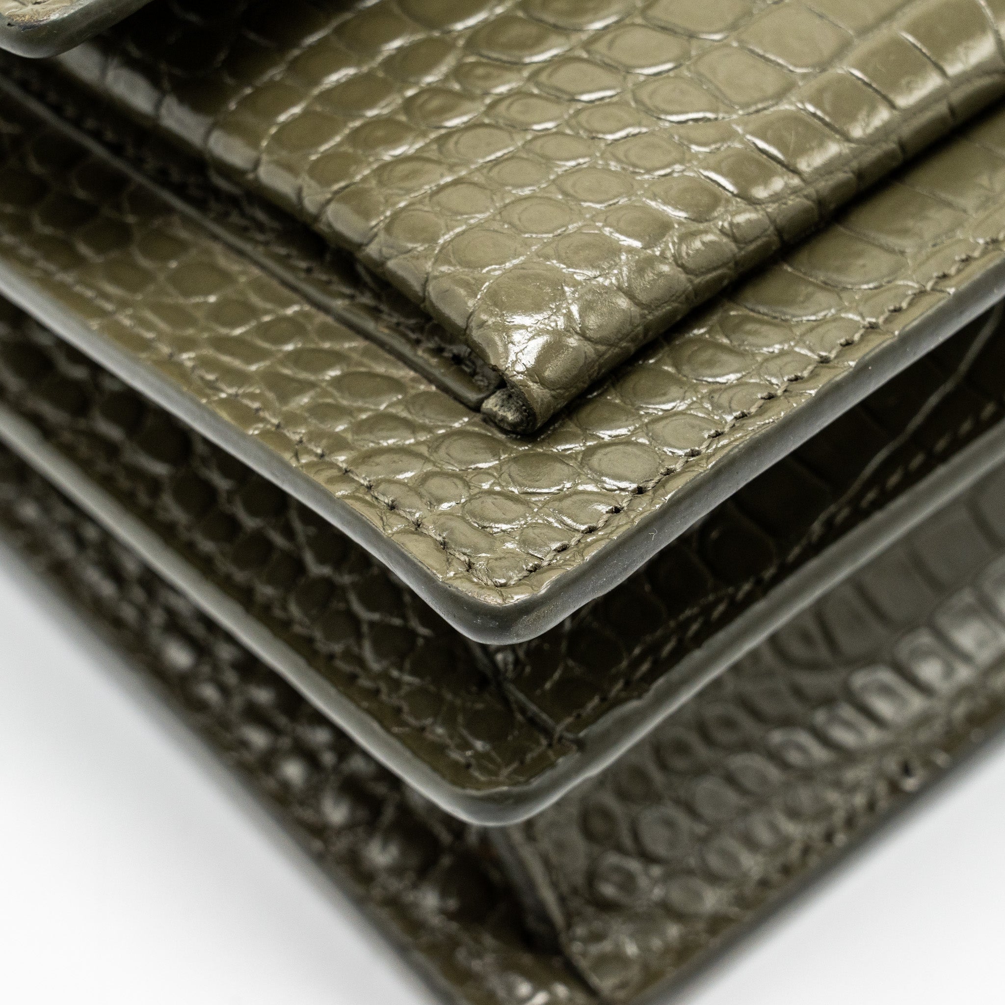 SAINT LAURENT/YSL SUNSET BAG CROC-EMBOSSED CALFSKIN KHAKI SHW